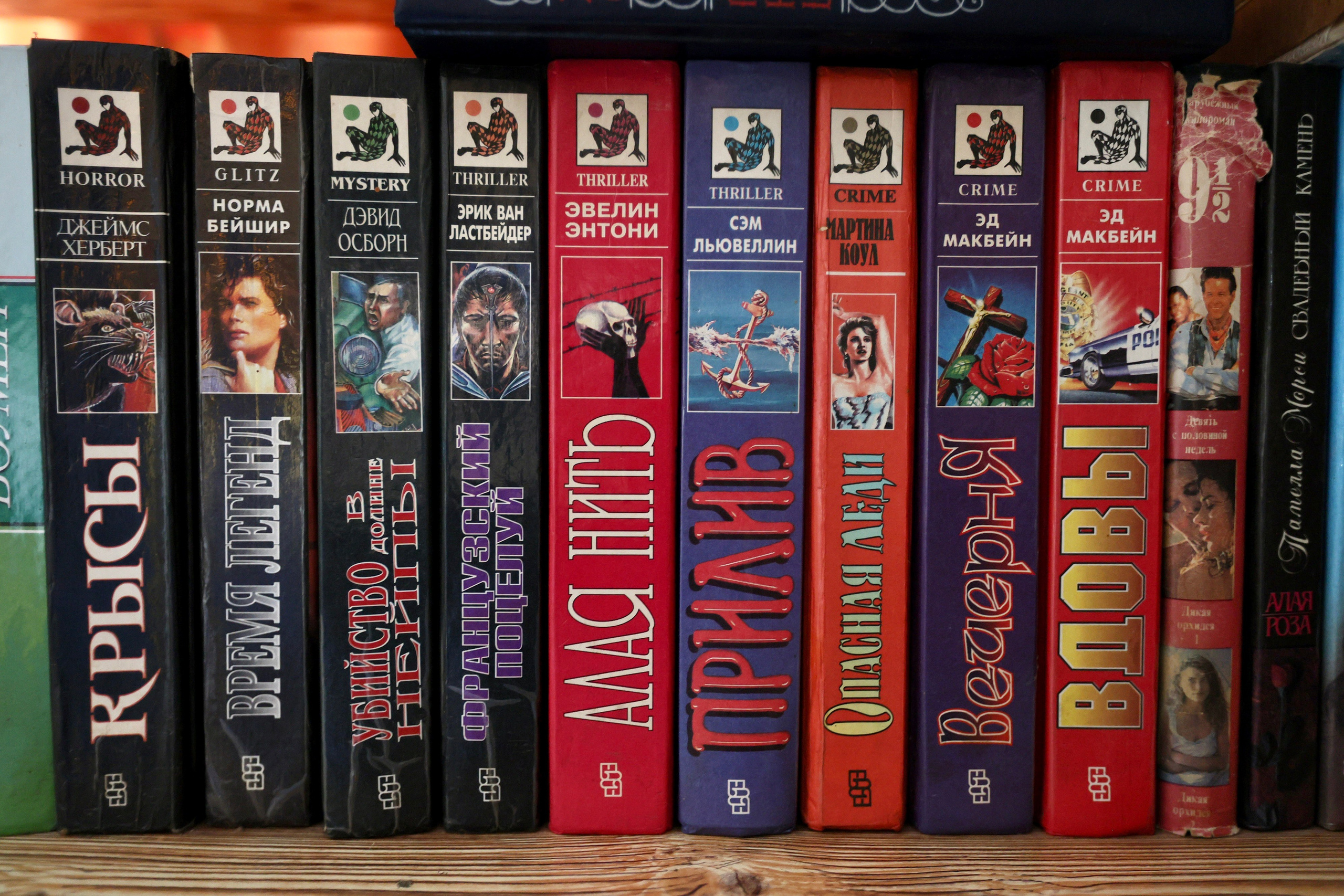 Людмила Владимировна. Хозяйка маленького дома в окружении многоэтажек. Репортажный фотограф Наталья Лапцевич