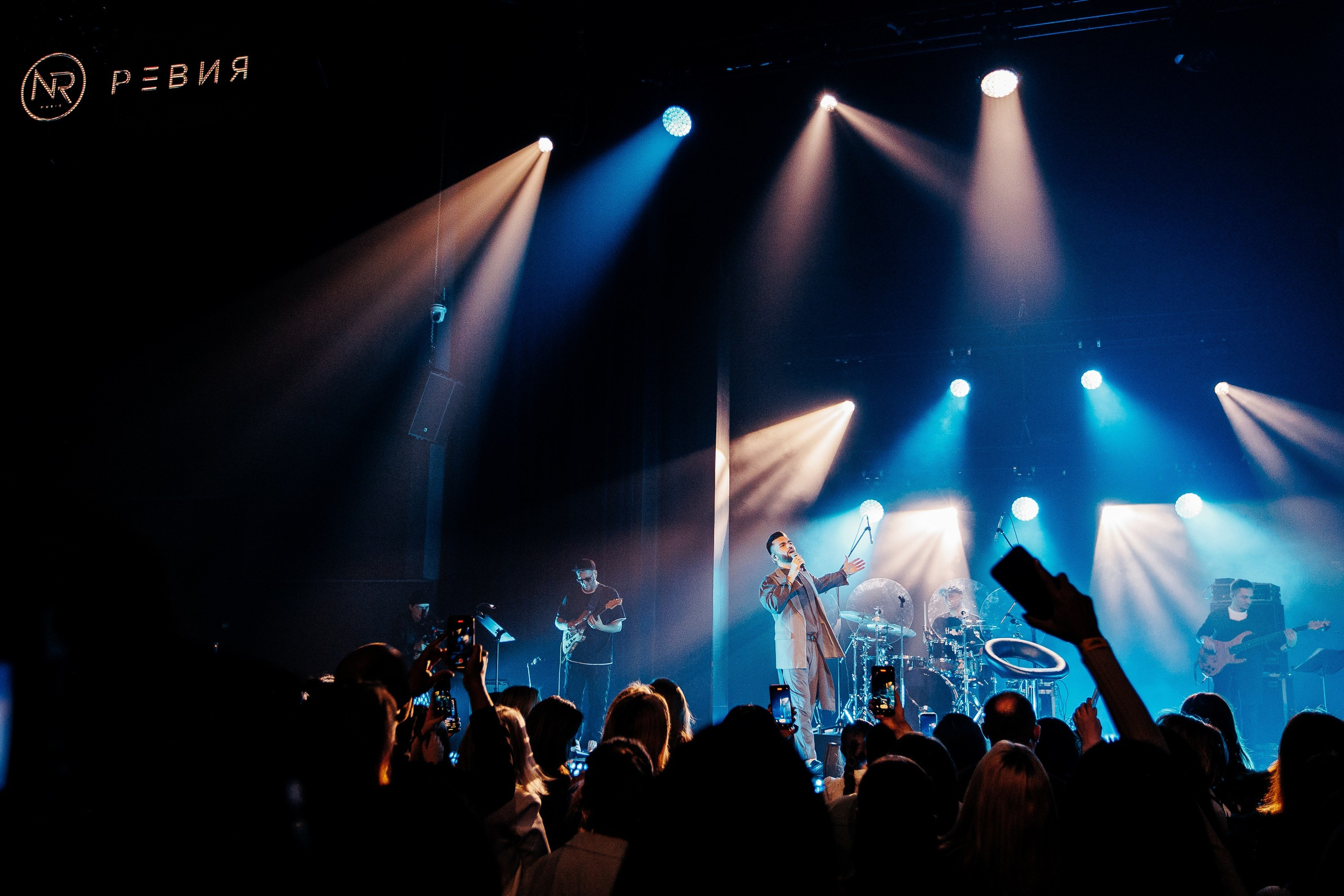 НОДАР РЕВИЯ. Фотограф в Москве Алексей Виноградов
