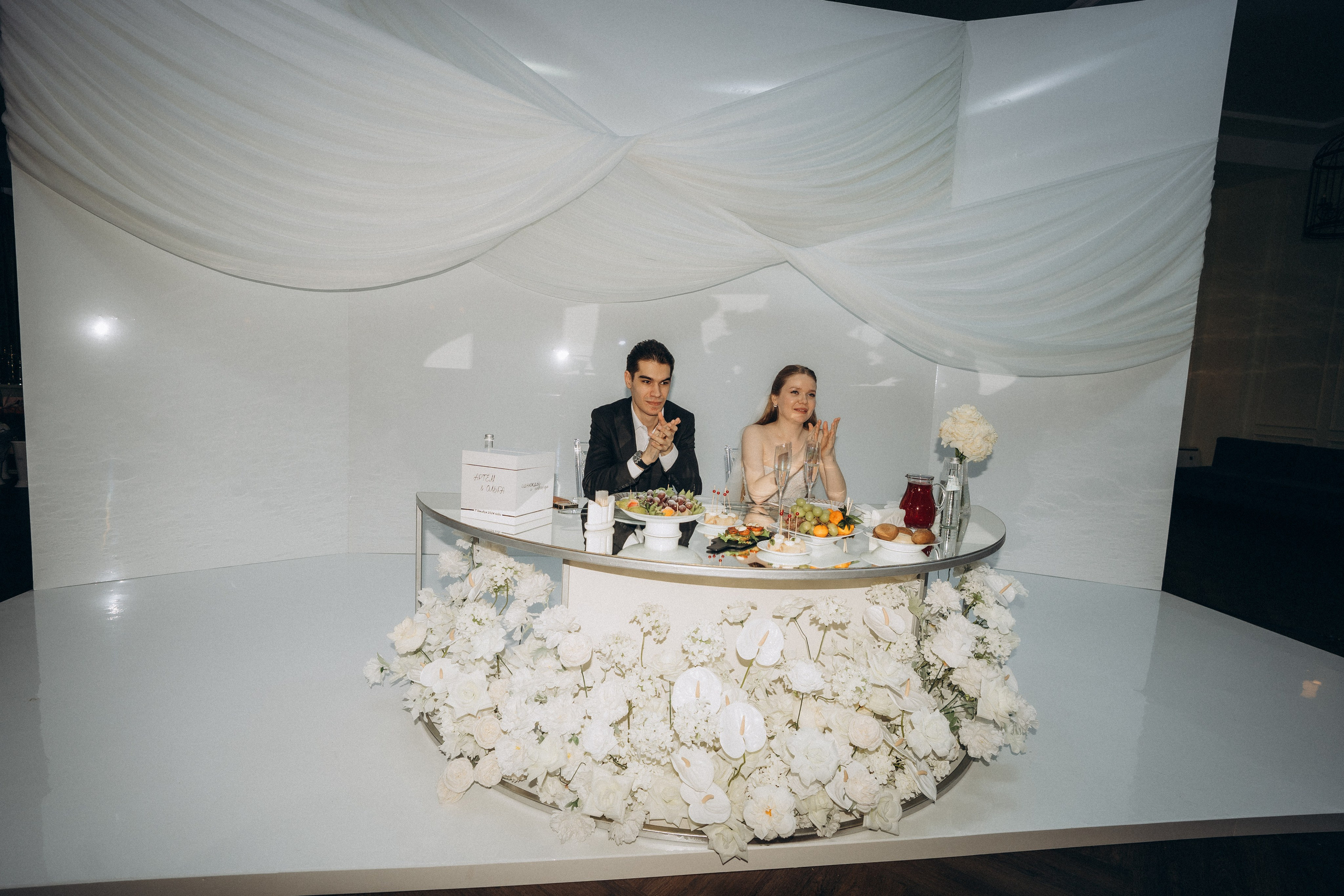 СВАДЕБНАЯ СЬЕМКА СБОРОВ В ОТЕЛЕ И ВЫЕЗД НА ЦЕРЕМОНИЮ (СНЯТО В СИБИРЕ В НИЖНЕВАРТОВСКЕ). Профессиональный фотограф, Санкт-Петербург — Виктория Богомолова