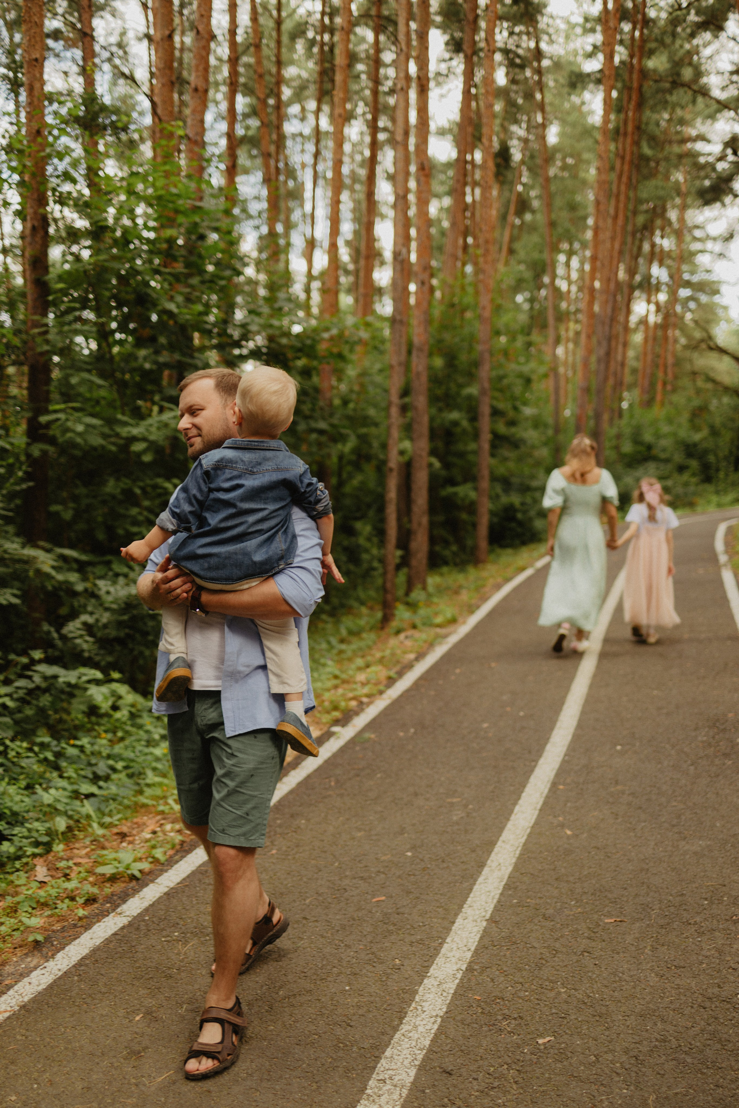 В Донском лесу. Семейный лайфстайл фотограф в г. Липецк