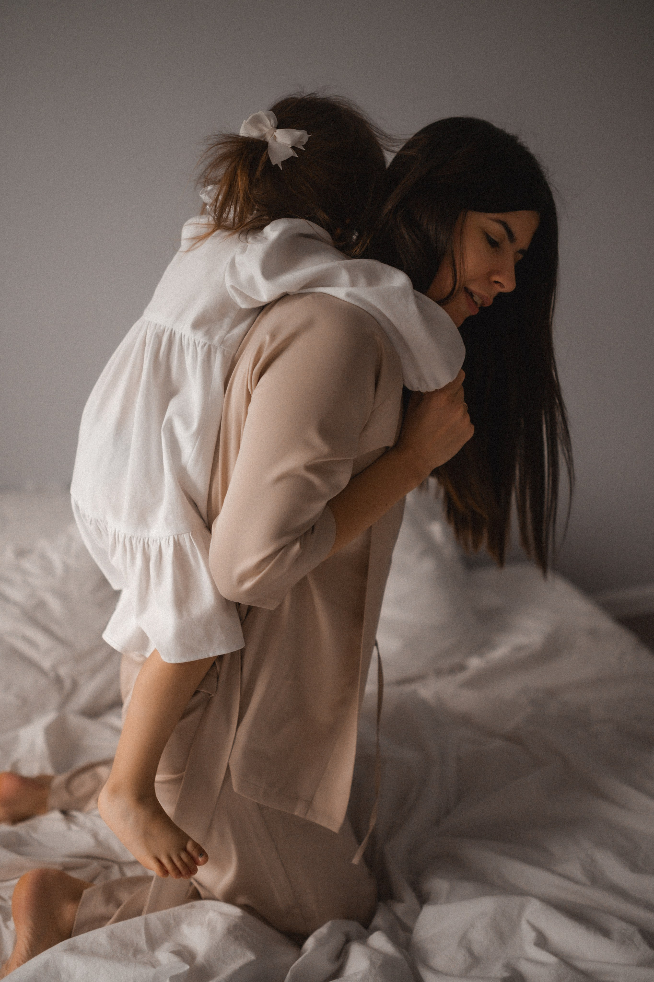 Лена и Николь дома. Семейный и свадебный lifestyle-фотограф в Москве Мария Петрова