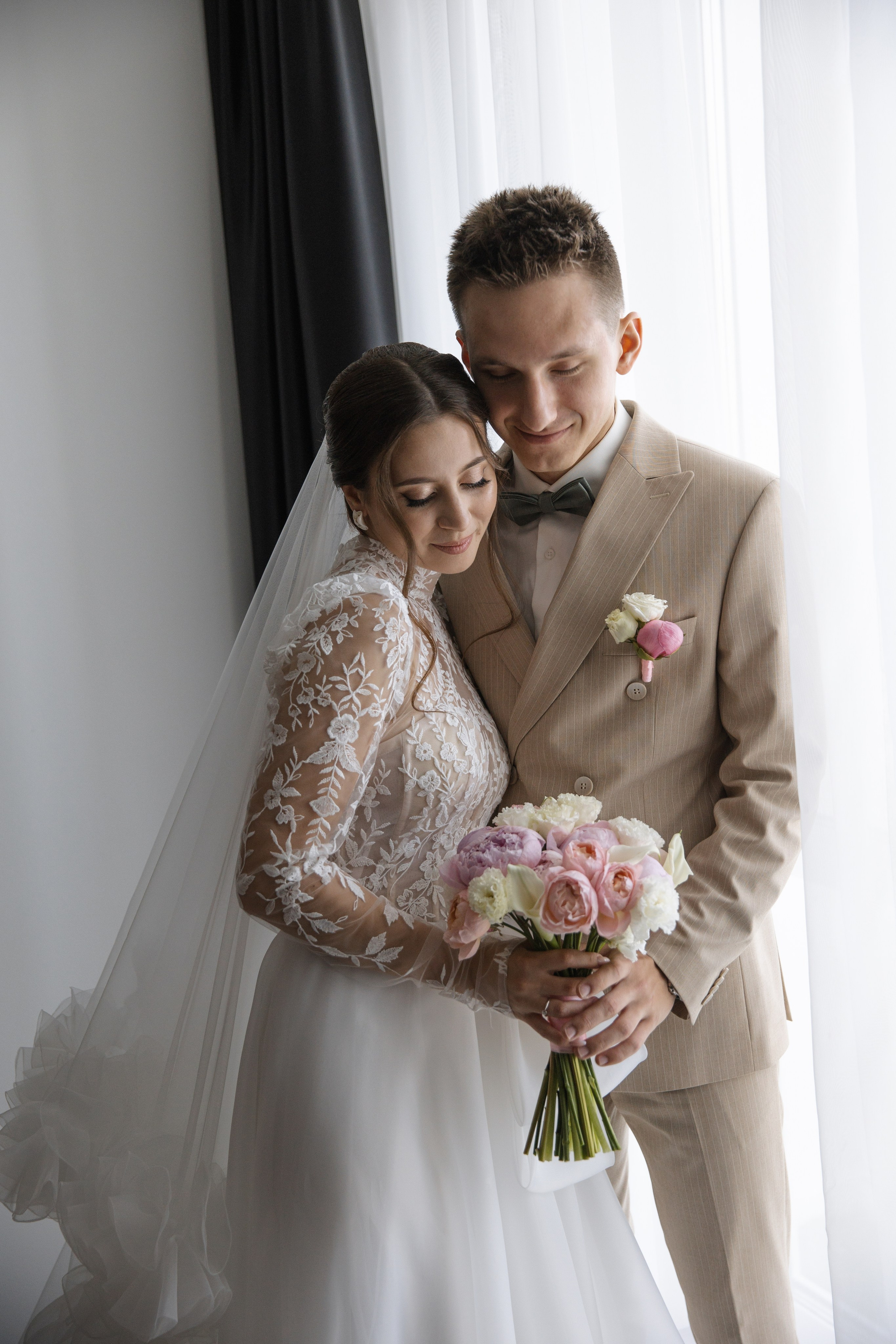 Ксения и Никита. Свадебные фотографы в г. Сургут Маркова Наталья и Замахина Елена