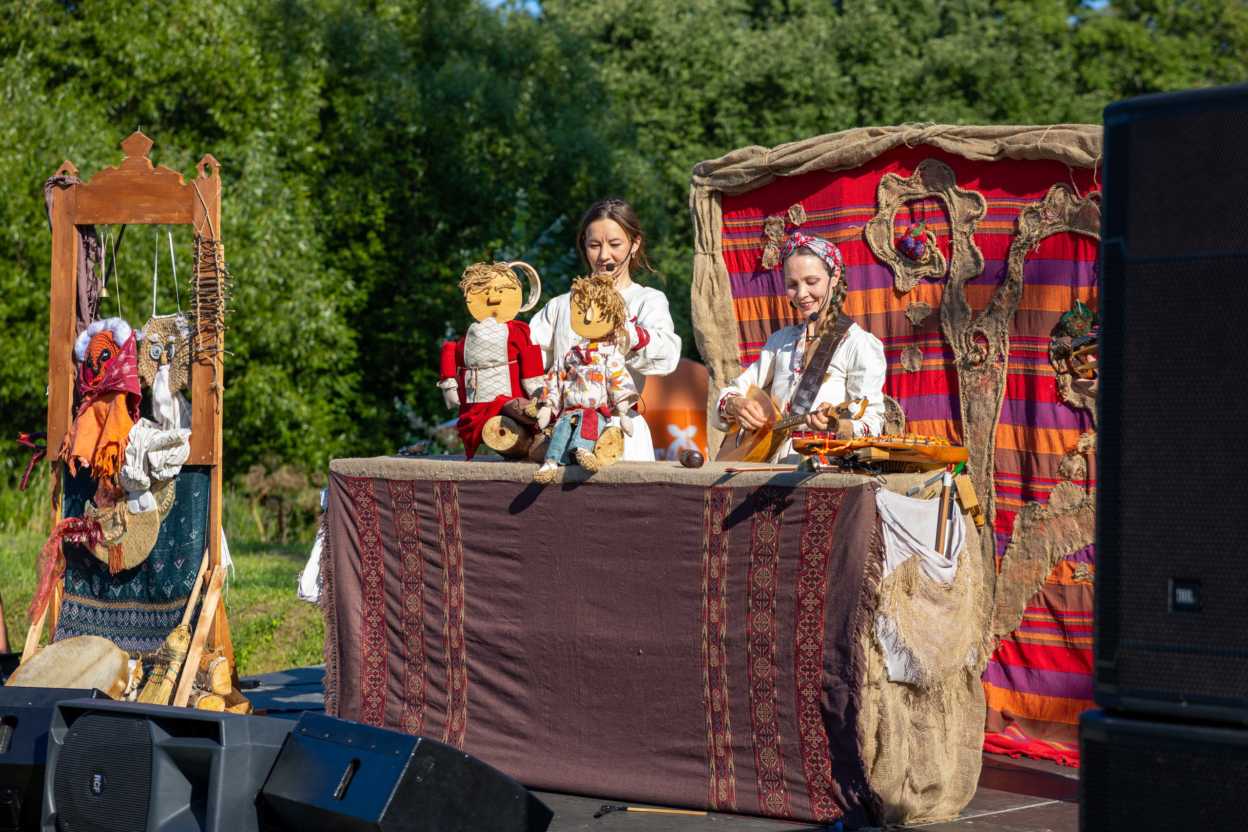 Сказки из кармана. Фотограф Михаил Олейник