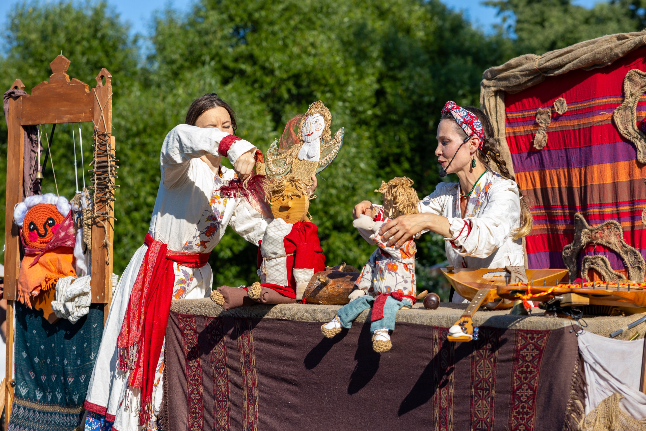 Сказки из кармана. Фотограф Михаил Олейник