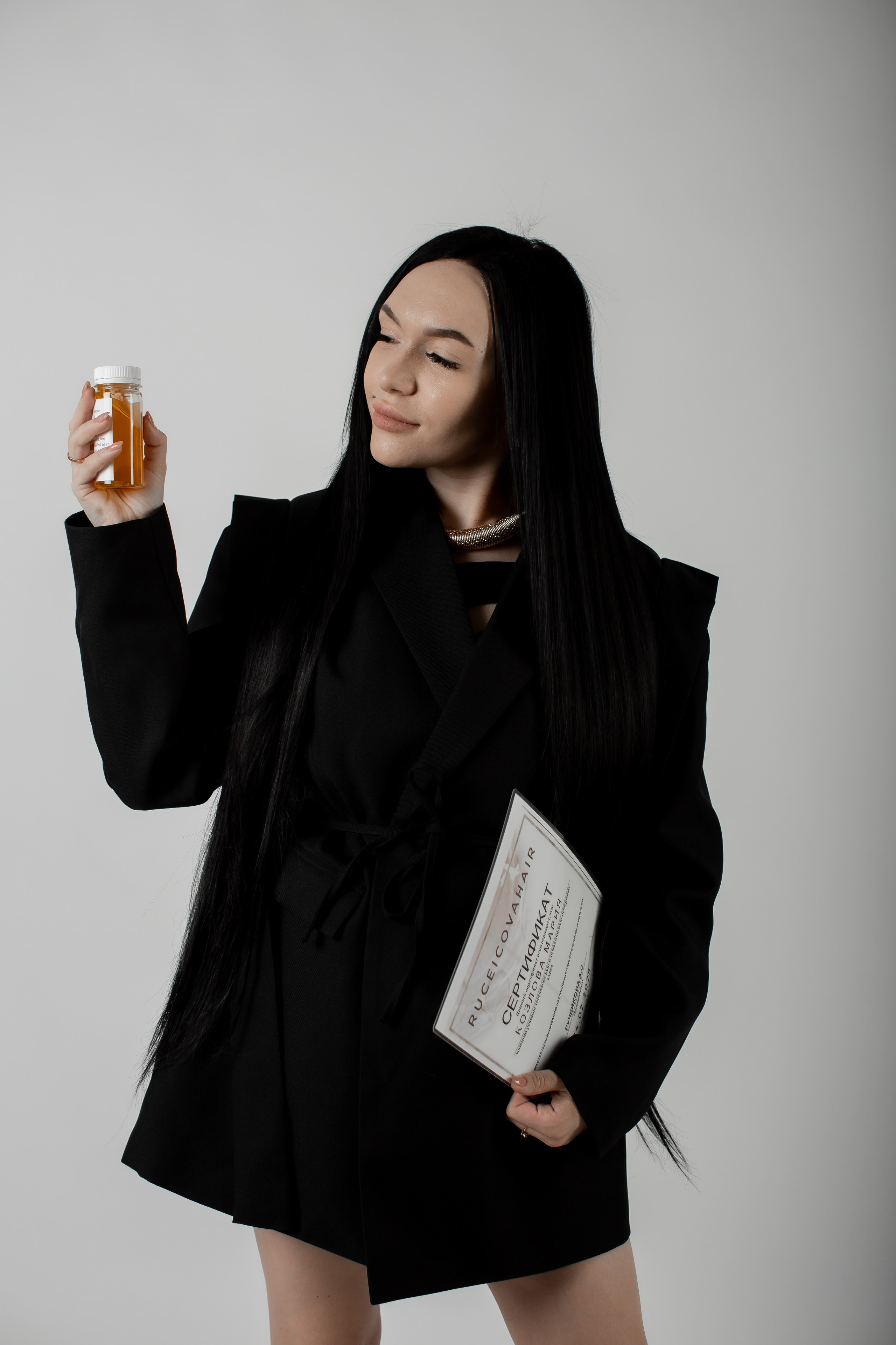 Мастер по наращиванию волос