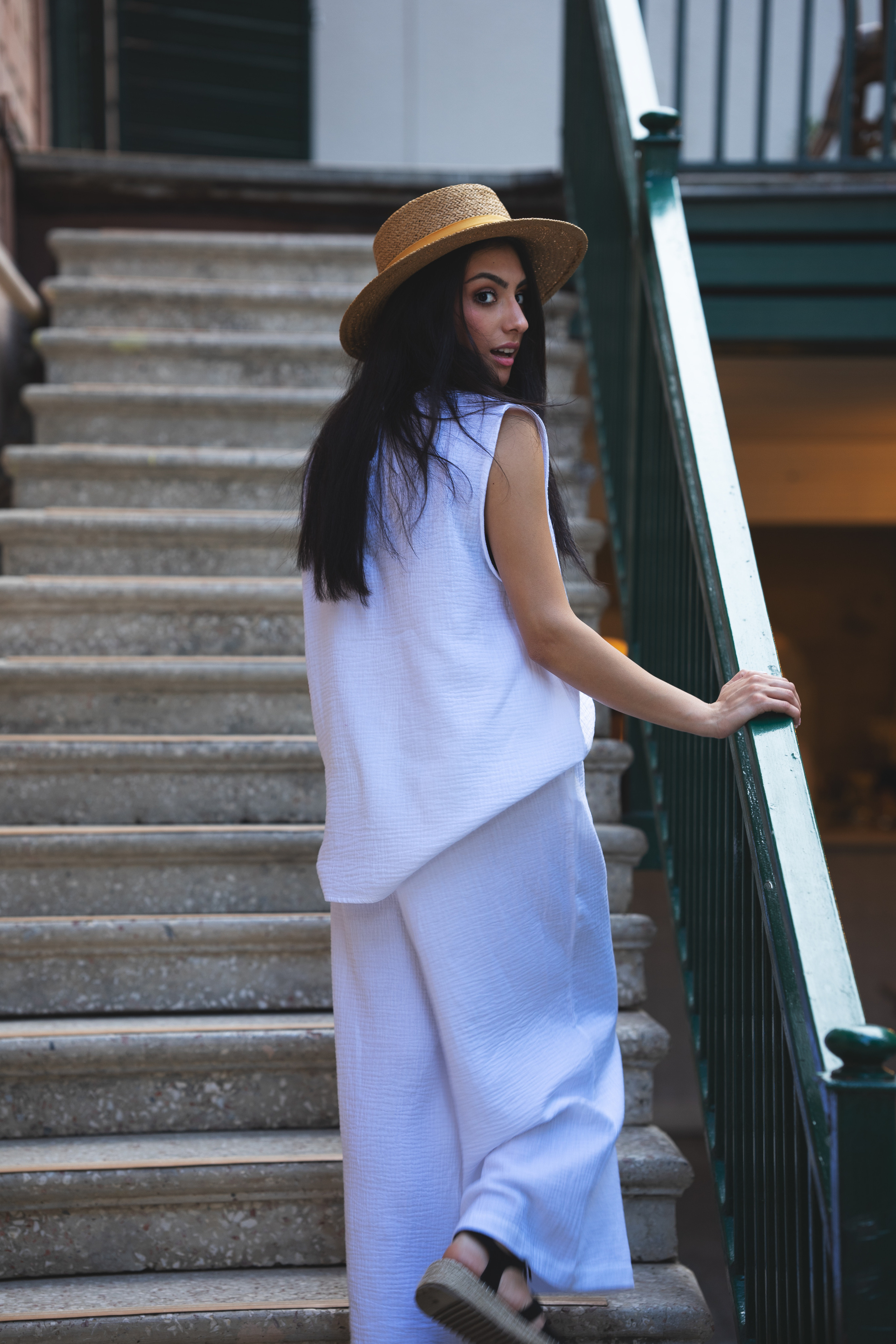 …история о Пиросмани и летней одежде (съемка для бренда). Марковы: фото, видео, кино и книги