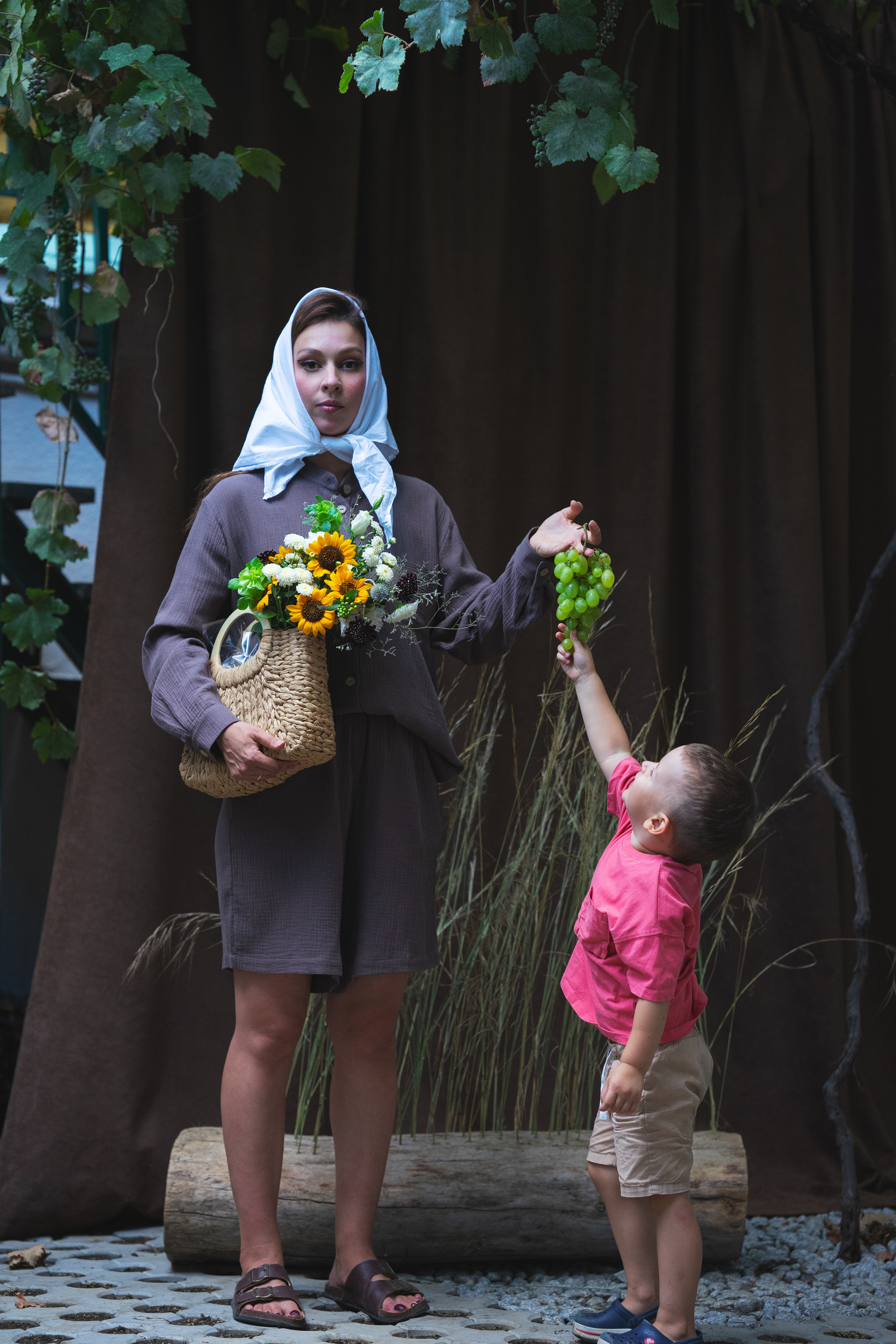 …история о Пиросмани и летней одежде (съемка для бренда). Марковы: фото, видео, кино и книги