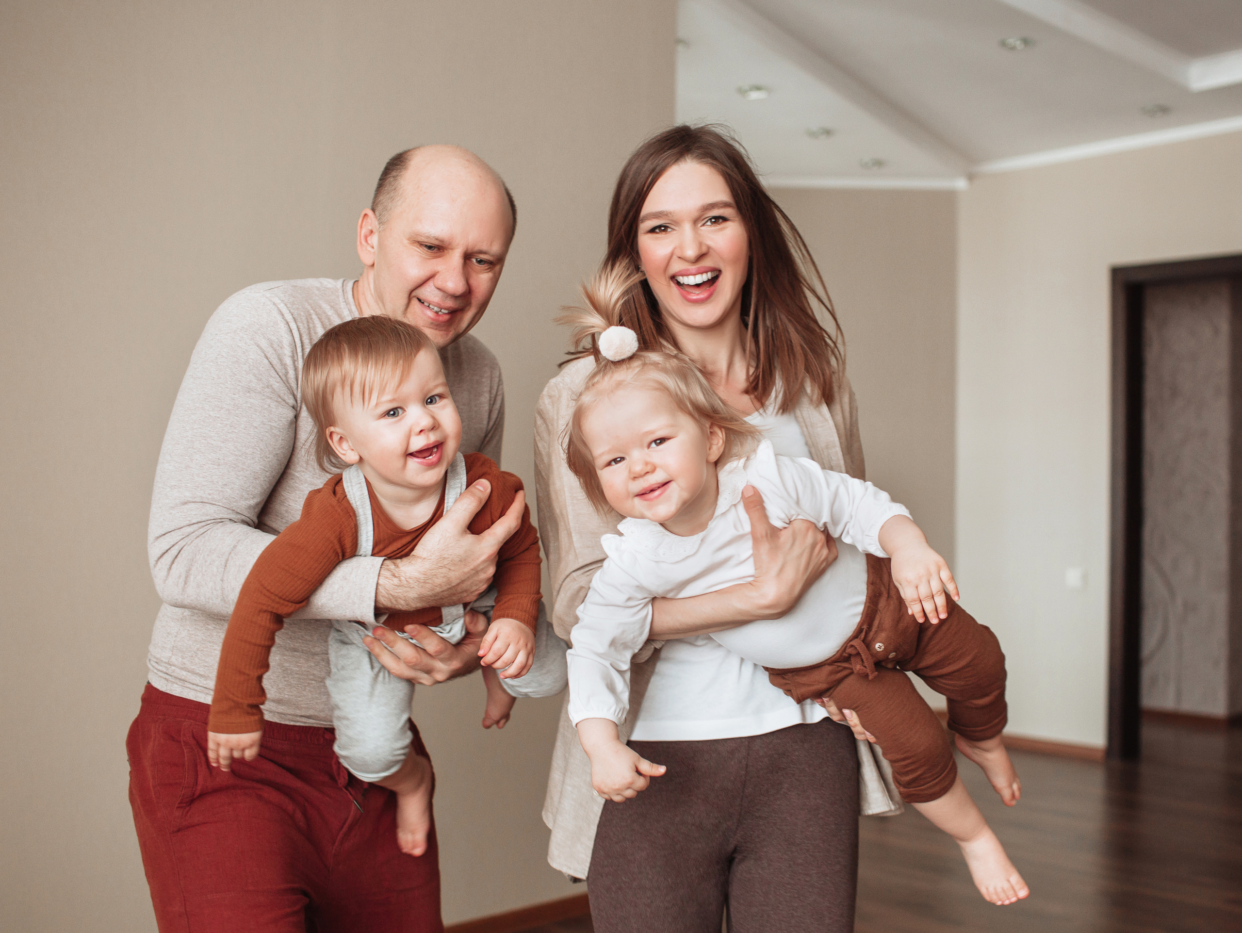 Домашняя фотосессия. Двойняшки Новосибирск. Семейный фотограф, фотосессия беременности в Новосибирске Кристина Киб