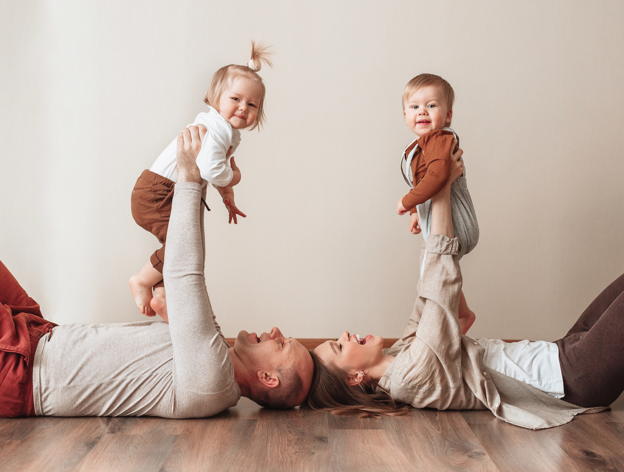 Домашняя фотосессия. Двойняшки Новосибирск. Семейный фотограф, фотосессия беременности в Новосибирске Кристина Киб