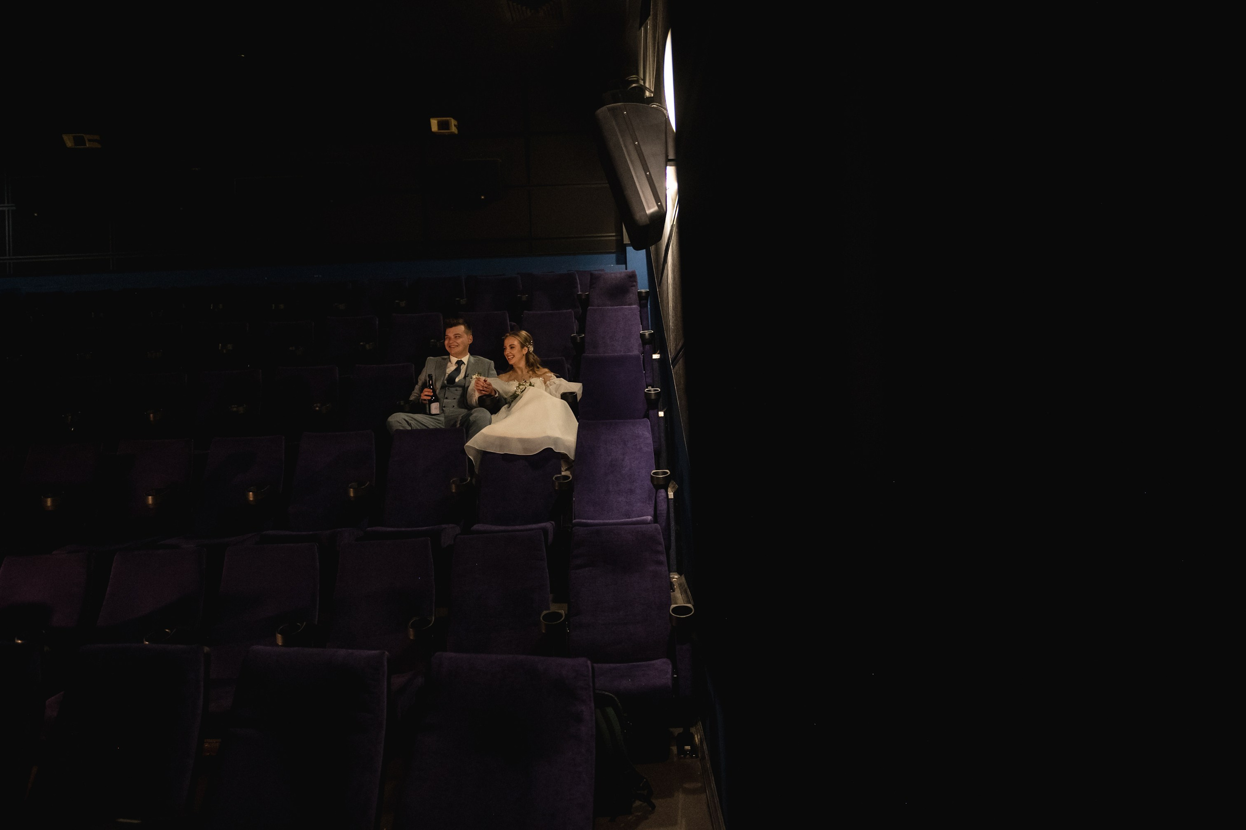 Весь день под дождем, вечером закат на озере. Свадебный и семейный фотограф София Невская