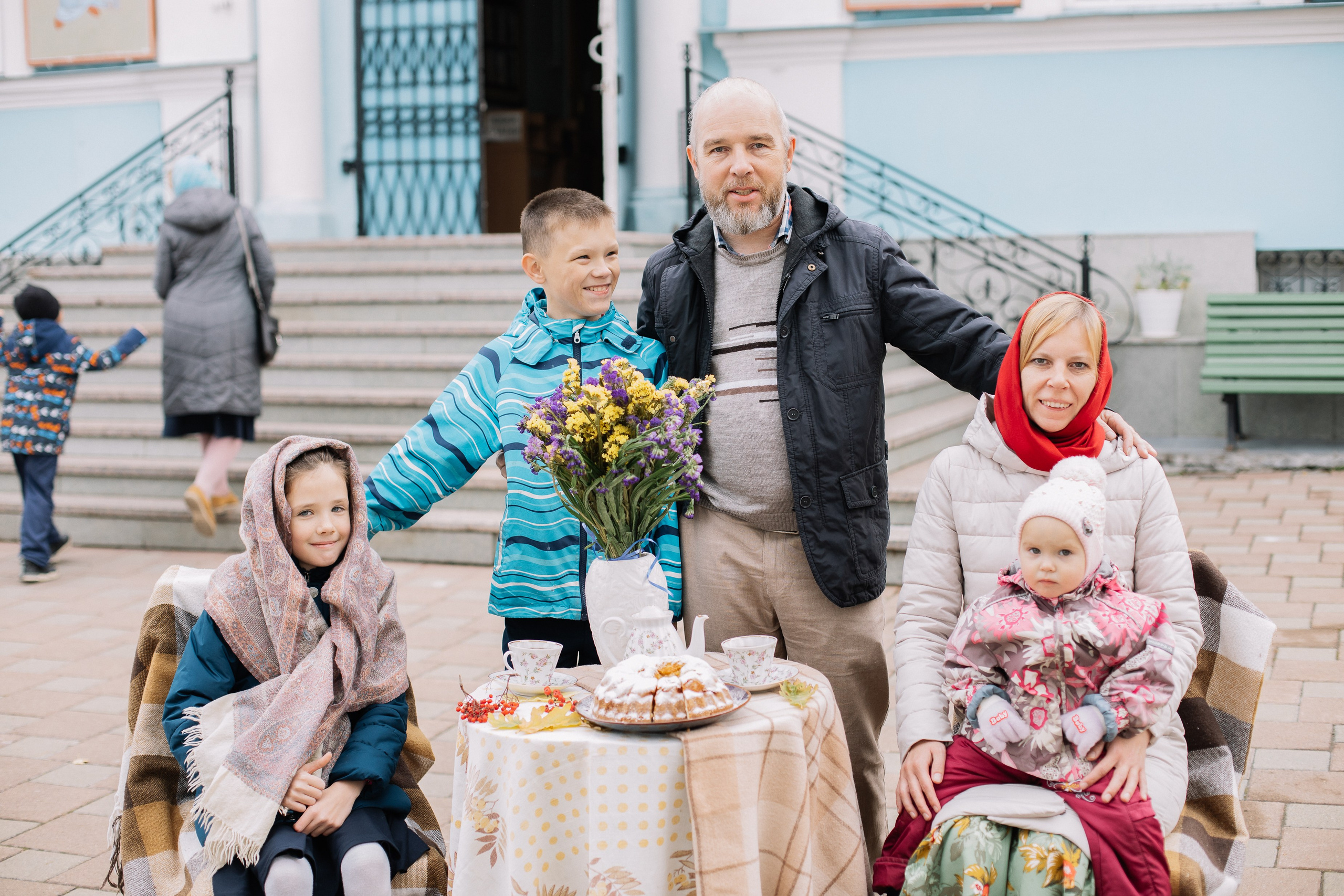Покров в храме Иоанна Предтечи. Семейный фотограф Трусова Евгения в Екатеринбурге