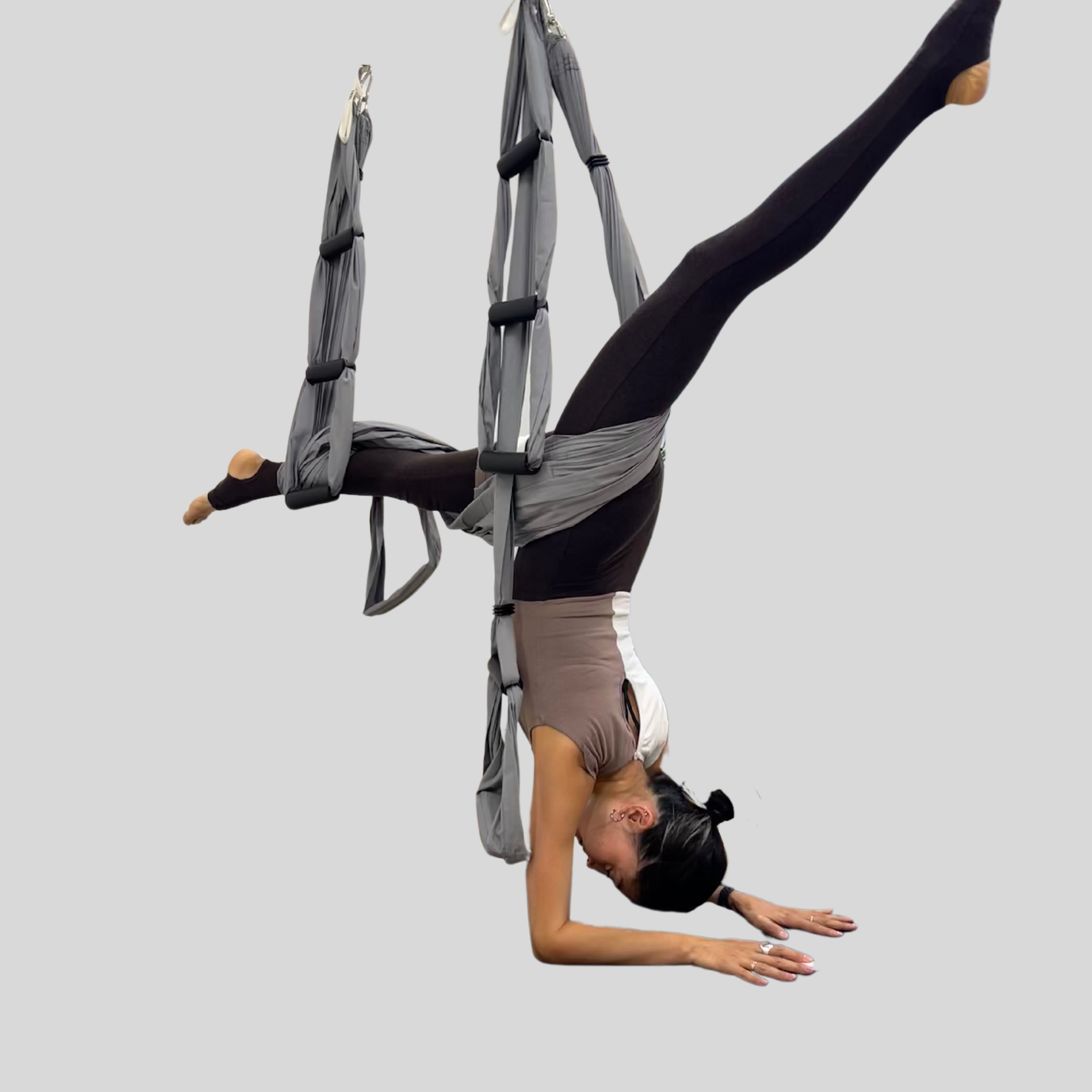 Флай йога, aerial yoga, аэро йога, связка в гамаке, позы в гамаке, aerial yoga exercise, fly yoga practice, fly yoga low, низкий гамак. Преподаю и провожу обучение по флай йоге