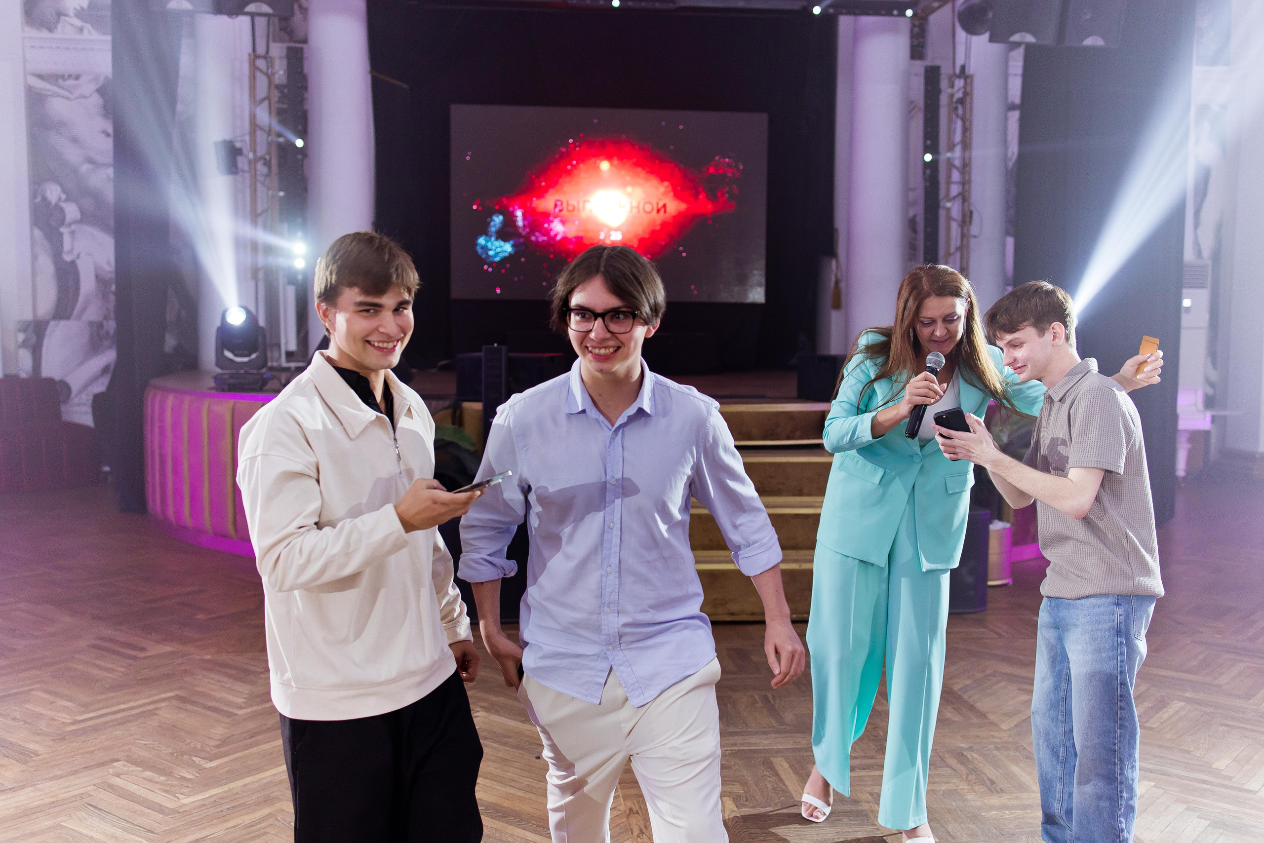 Выпускные 9-11 классы. Свадебный и семейный фотограф Яна Стражева. Волгоград, Москва