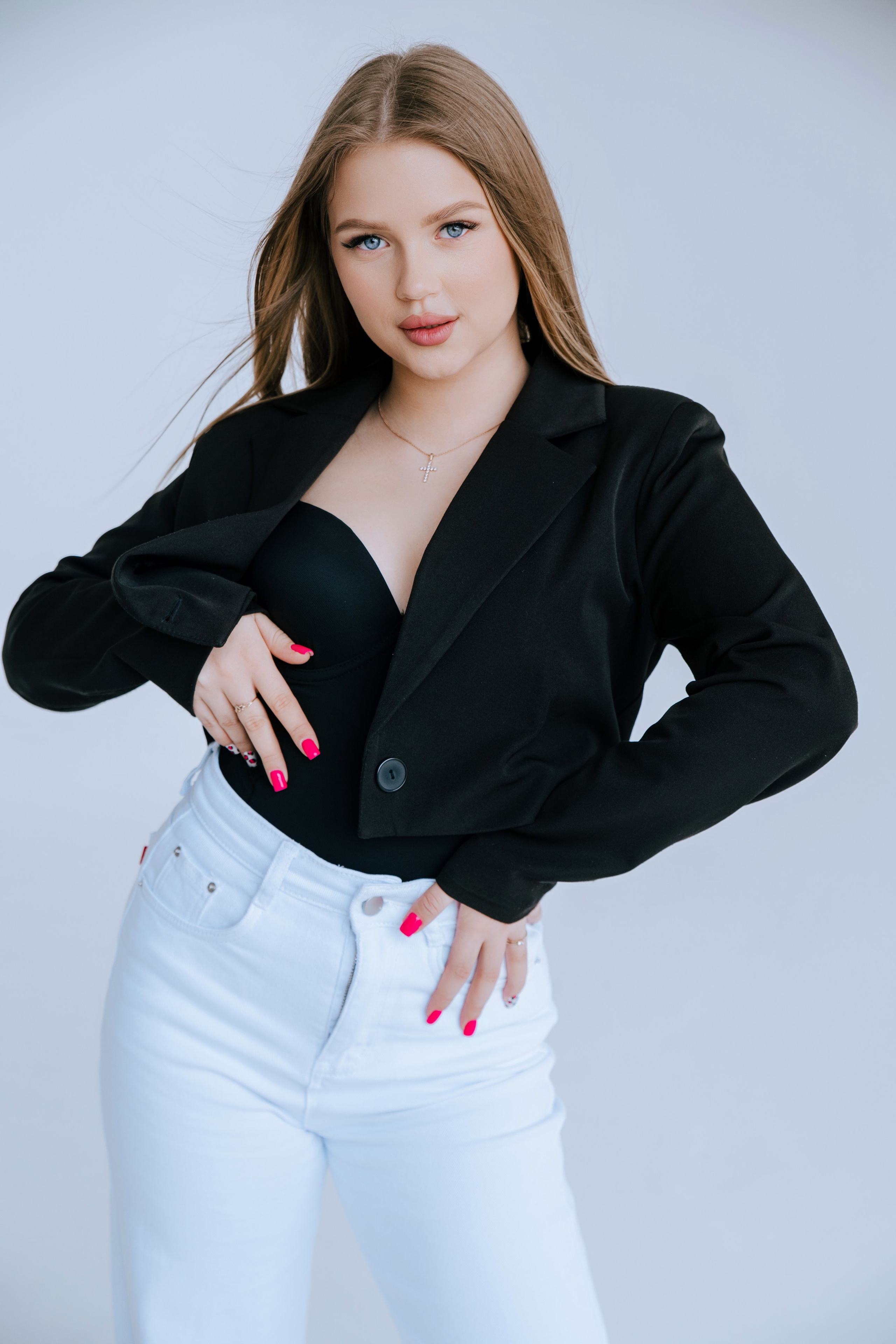 11А — школа № 17 Выпуск 2024. Фотограф Ярмишко Дарья. Выпускные фотокниги