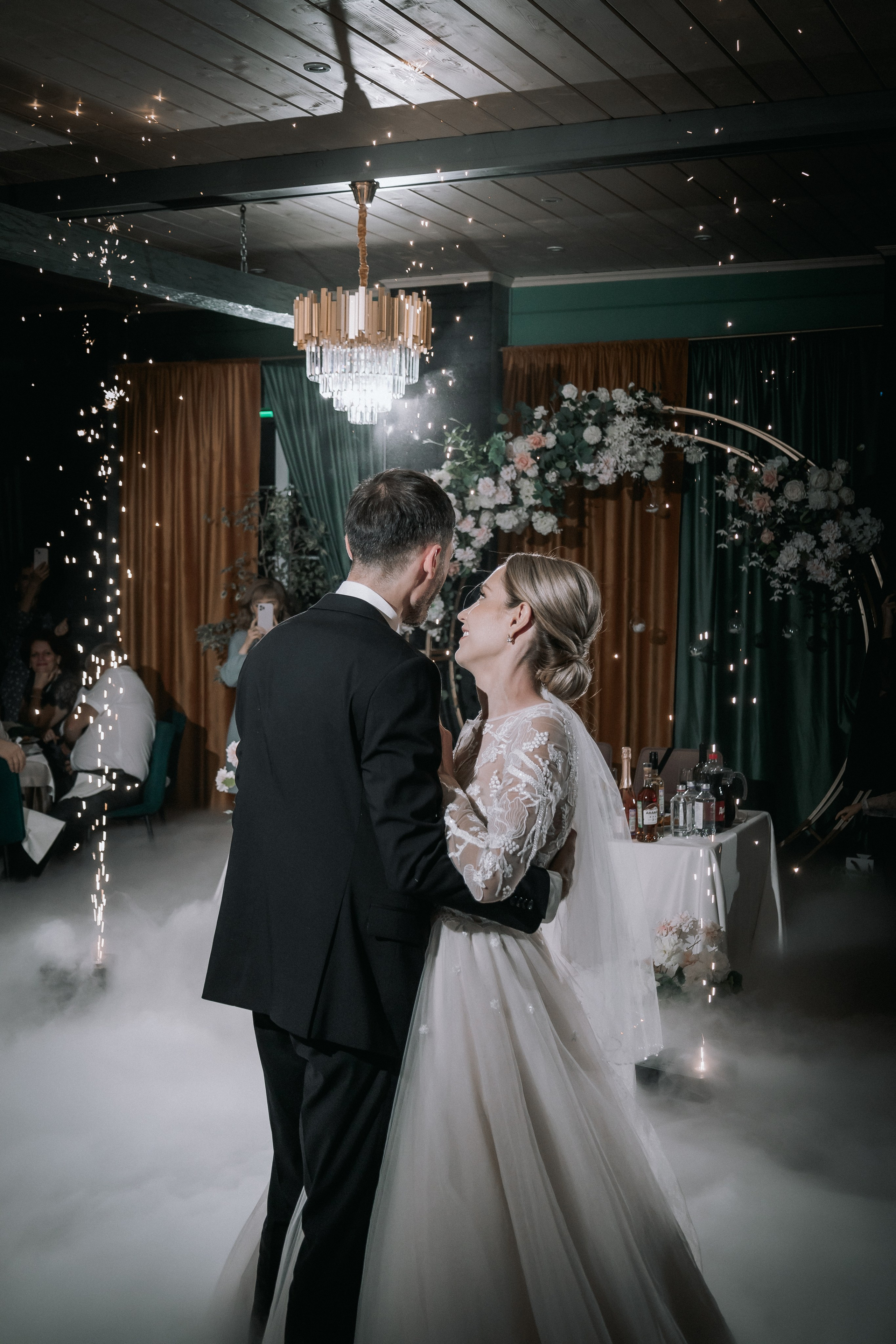 Свадебный день. Дарья и Джем. Свадебная фотография. Арина Рубах