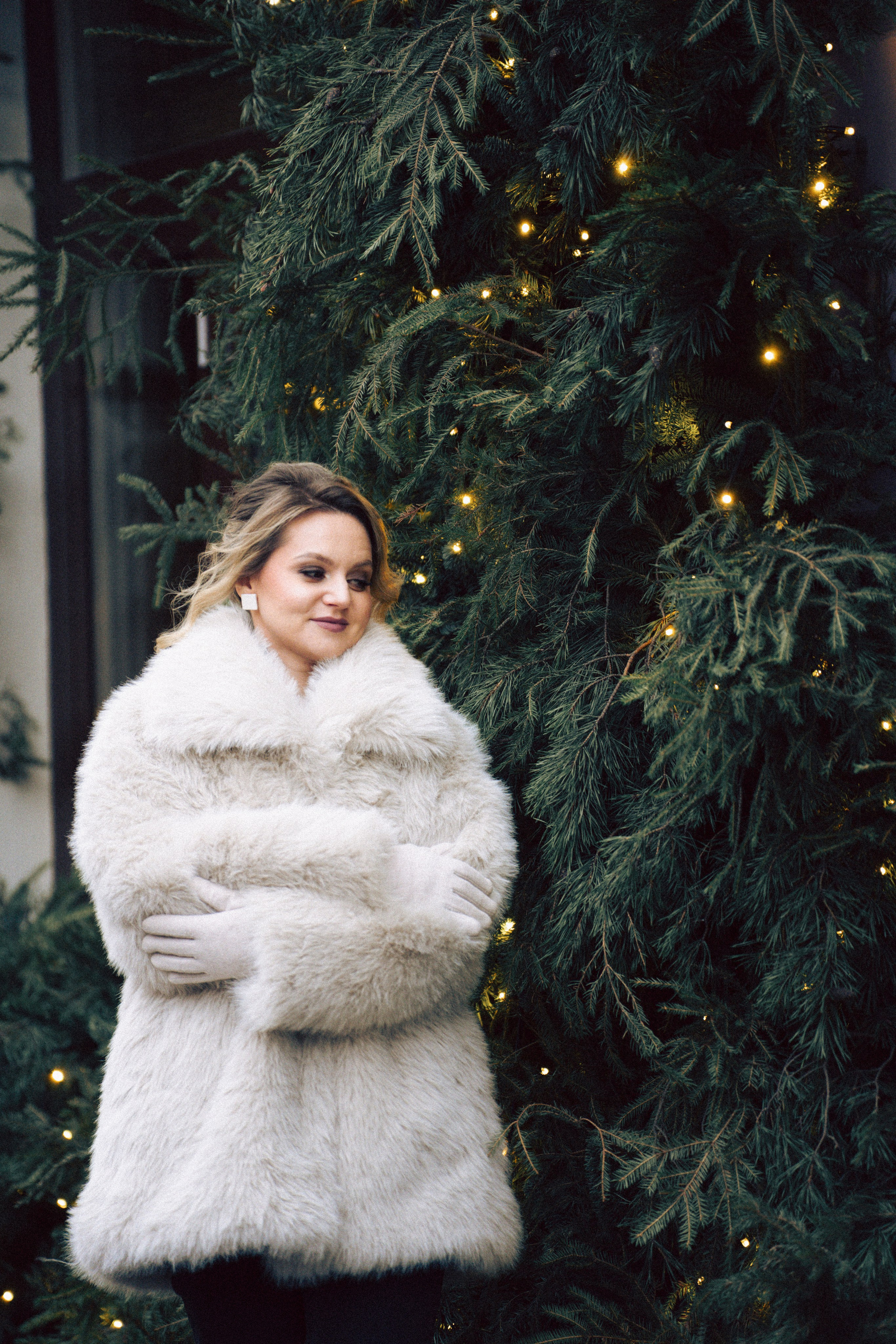 НОВОГОДНЯЯ ФОТОСЕСИИЯ В СТУДИИ ДЛЯ ДЕВУШКИ И ПРОГУЛКА ПО ЧЕРНЫШЕВСКОЙ. Профессиональный фотограф, Санкт-Петербург — Виктория Богомолова