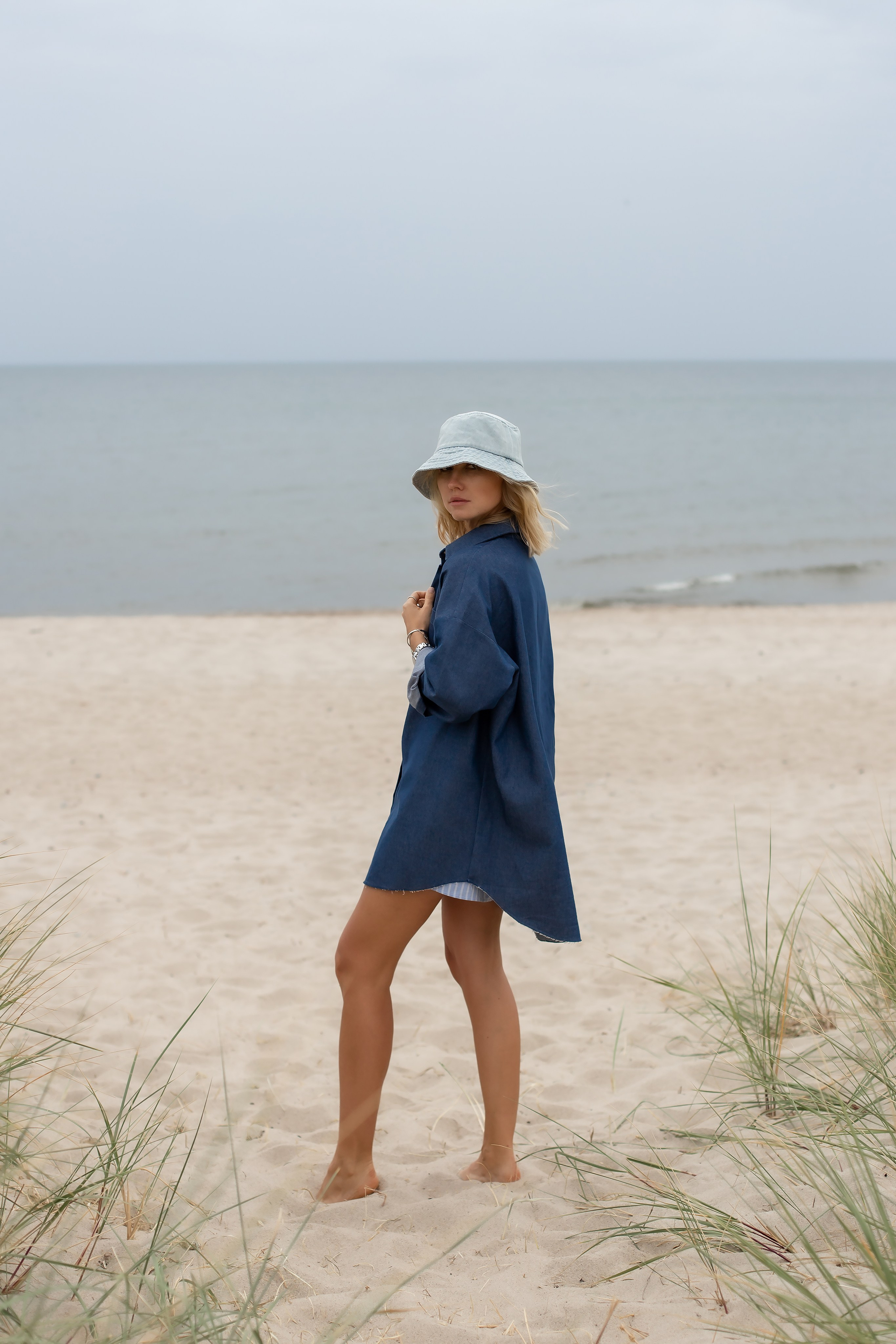 Вера в Янтарном. Перед дождем. Фотограф в Калининграде Решетникова Алина