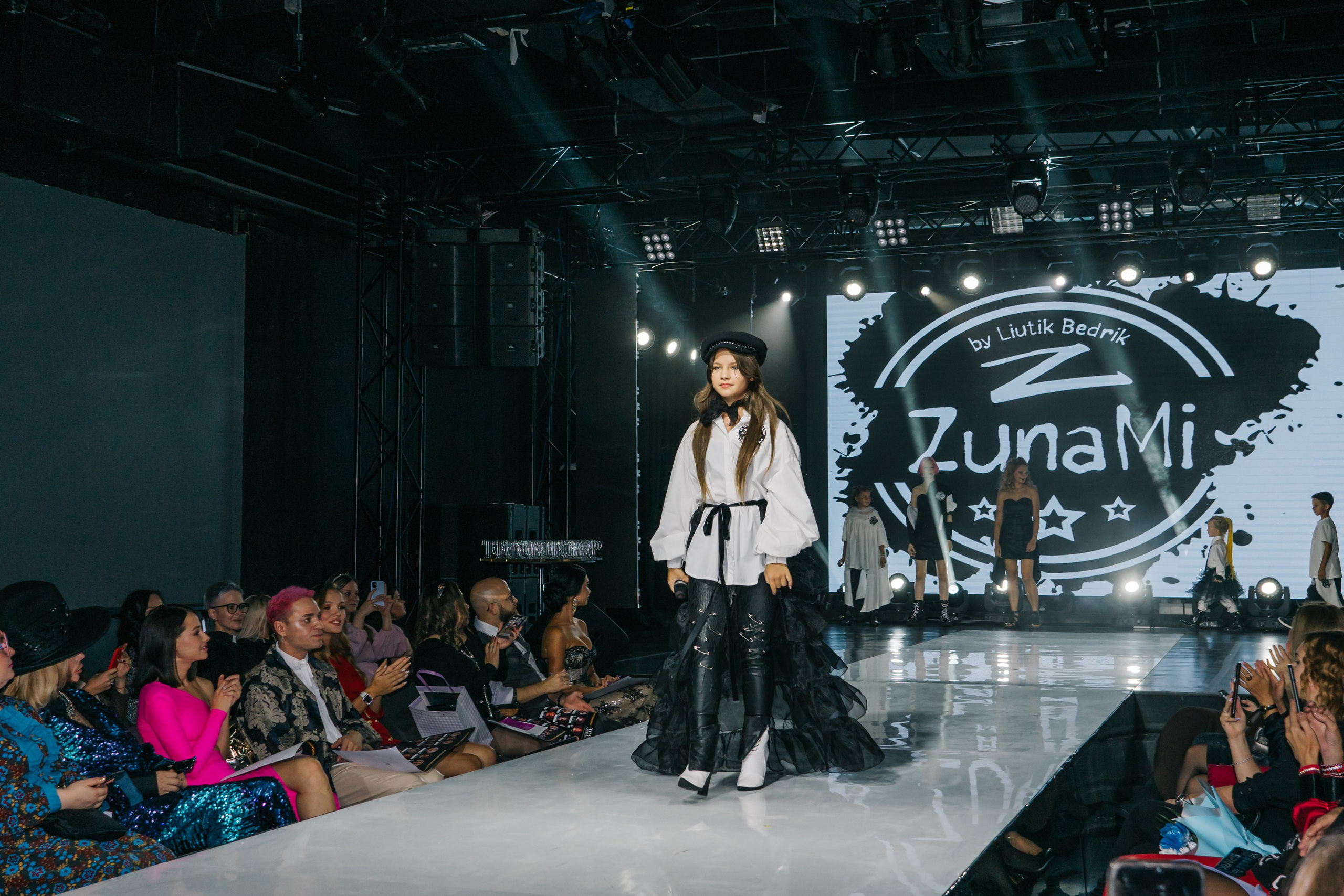 World fashion. Женский фотограф в Москве Анастасия Сидорова