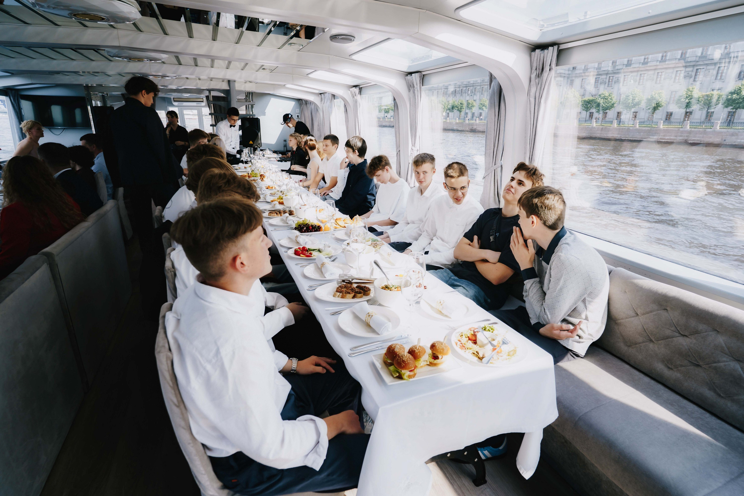 Выпускной 9В. Свадебный и семейный фотограф в Санкт-Петербурге Виктор Голубев