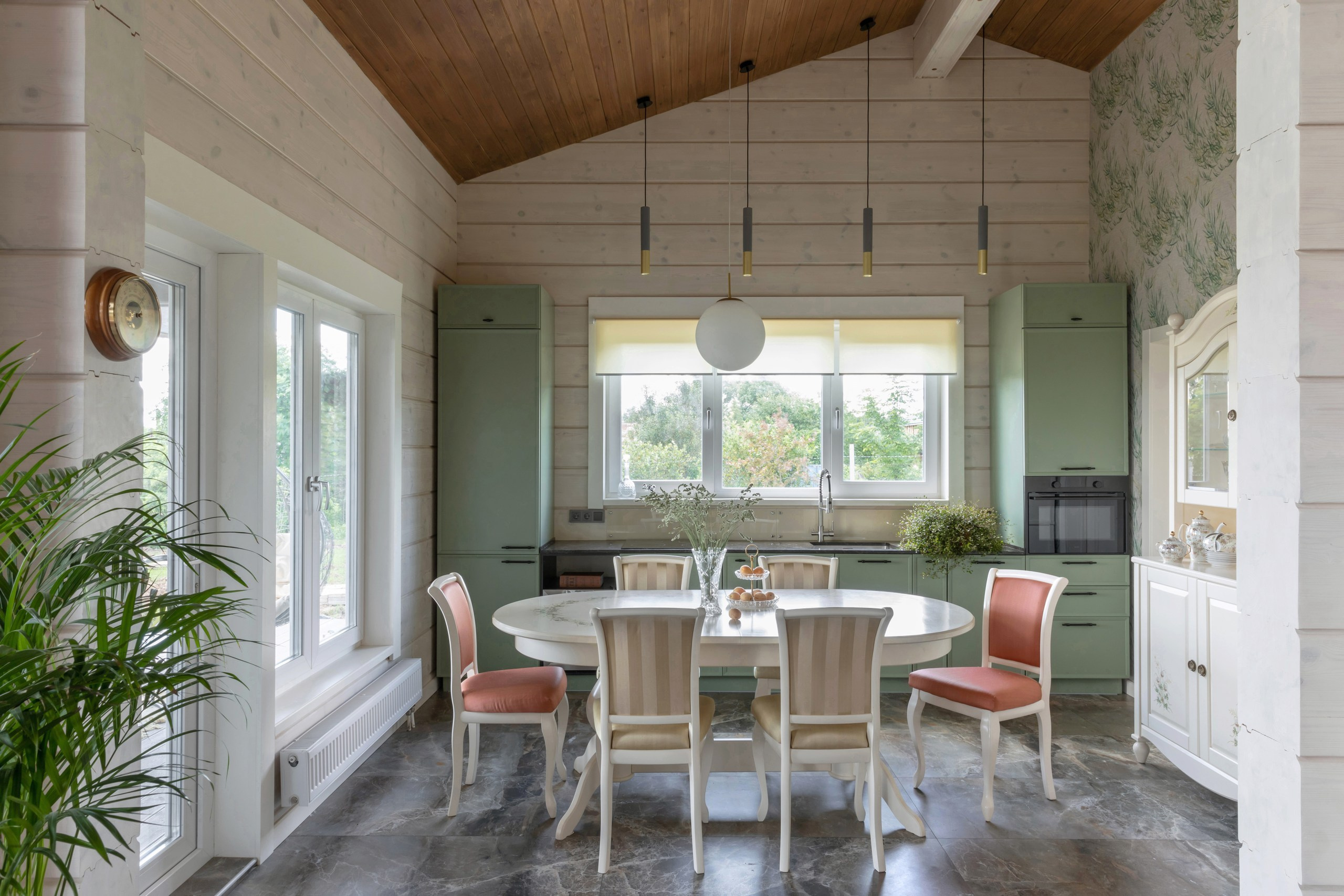 Дом с фамильной историей. АСТАХОВА DESIGN дизайн интерьера +7 985 220 6109