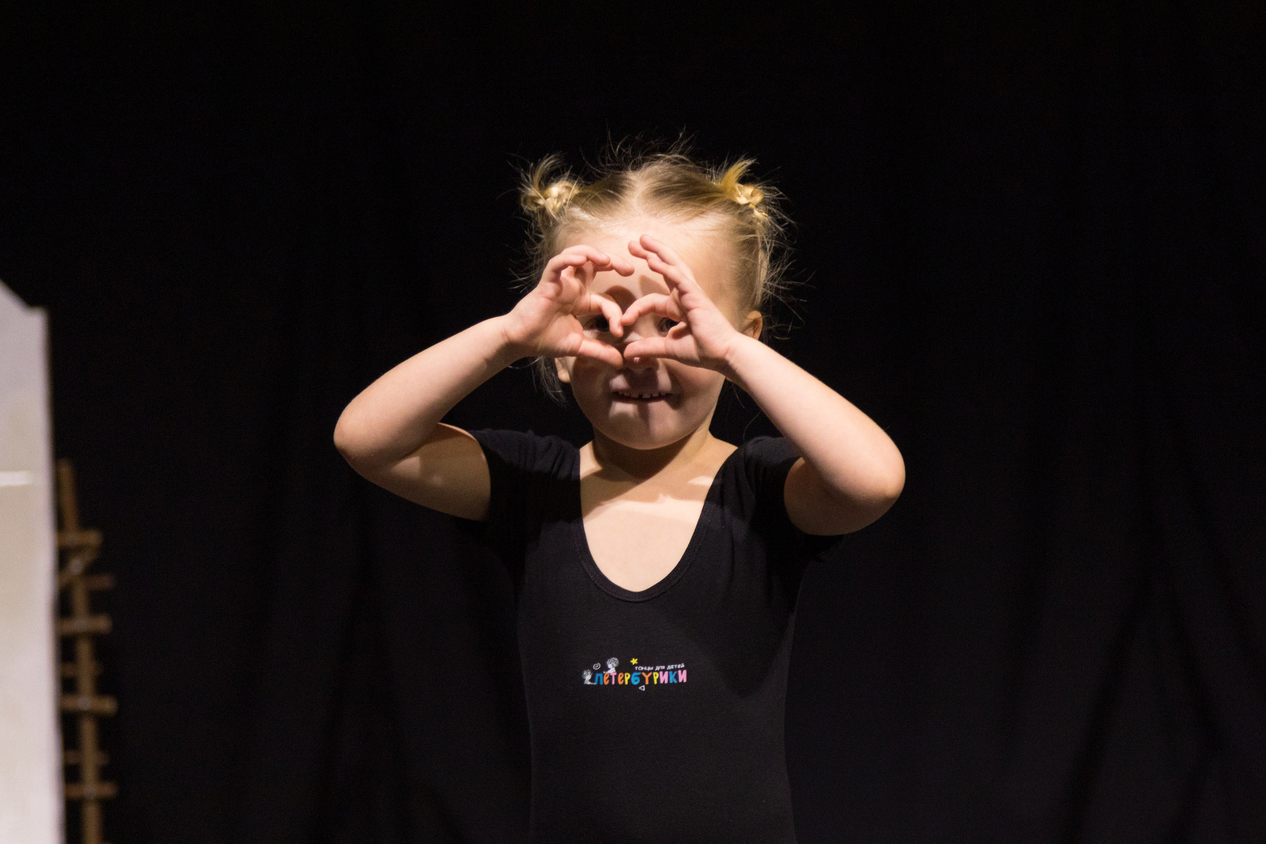 Отчетный танцевальный концерт детей 2-7 лет. Детский и контент фотограф Надя Волкова Санкт-Петербург