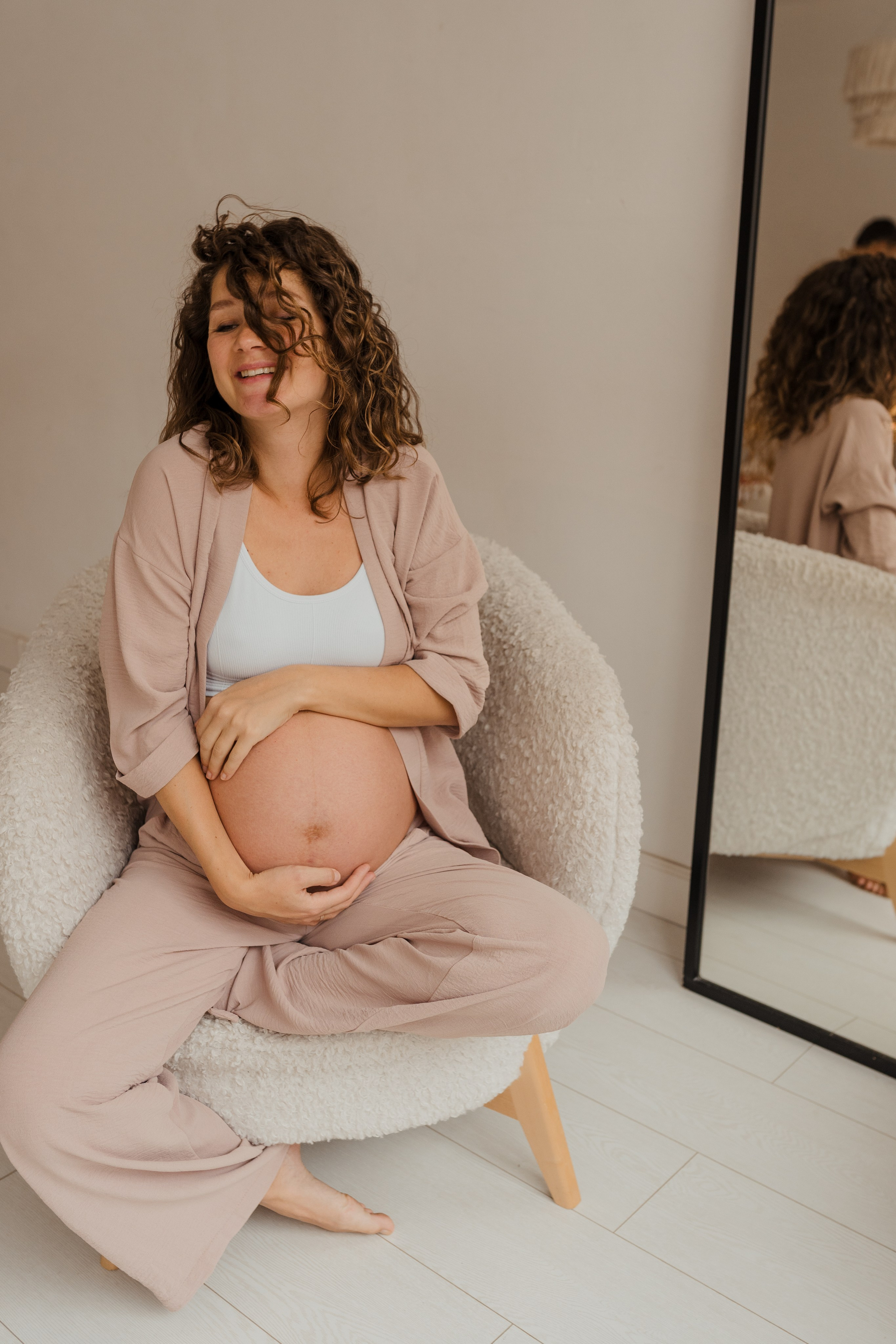 Семейная фотосессия в студии в Москве, семейный фотограф Анна Полушина. Свадебный фотограф в Москве Анна Полушина