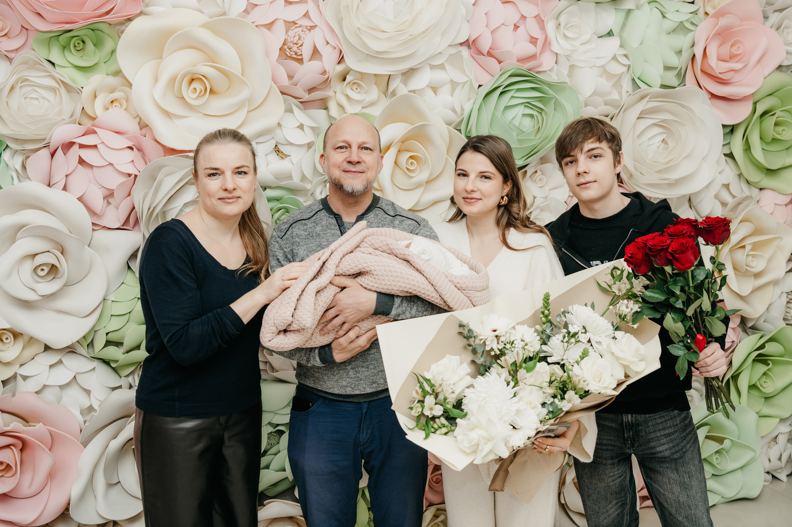 Выписка Софии. ГКБ 67. Фотограф на выписку из роддома в Москве и МО