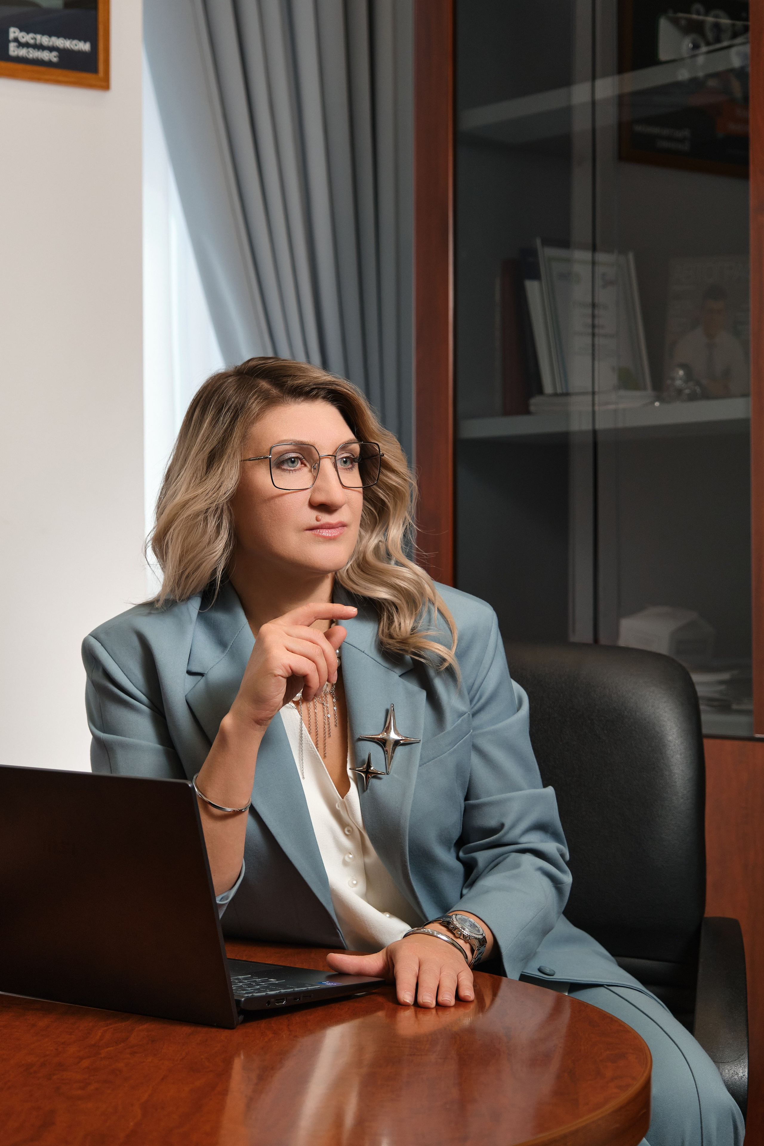 Бизнес-портреты. Компания Ростелеком. Профессиональный фотограф Барнаул Анастасия Фримал
