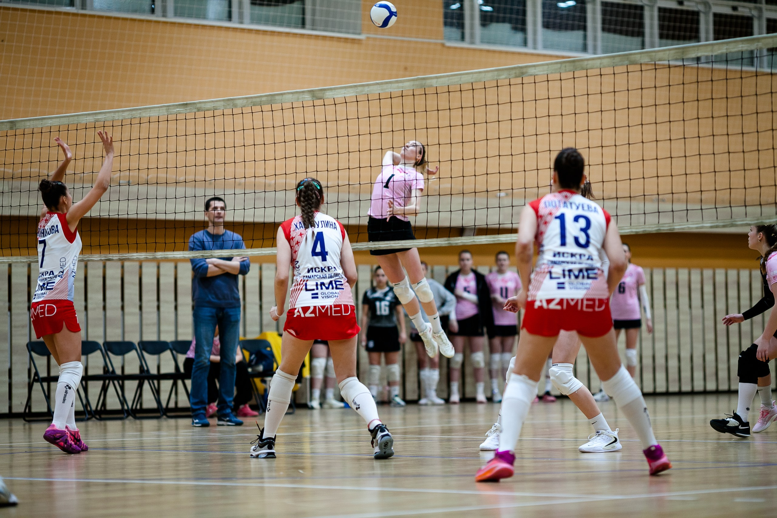 СШ11 — Искра / 1 игра. Фотография