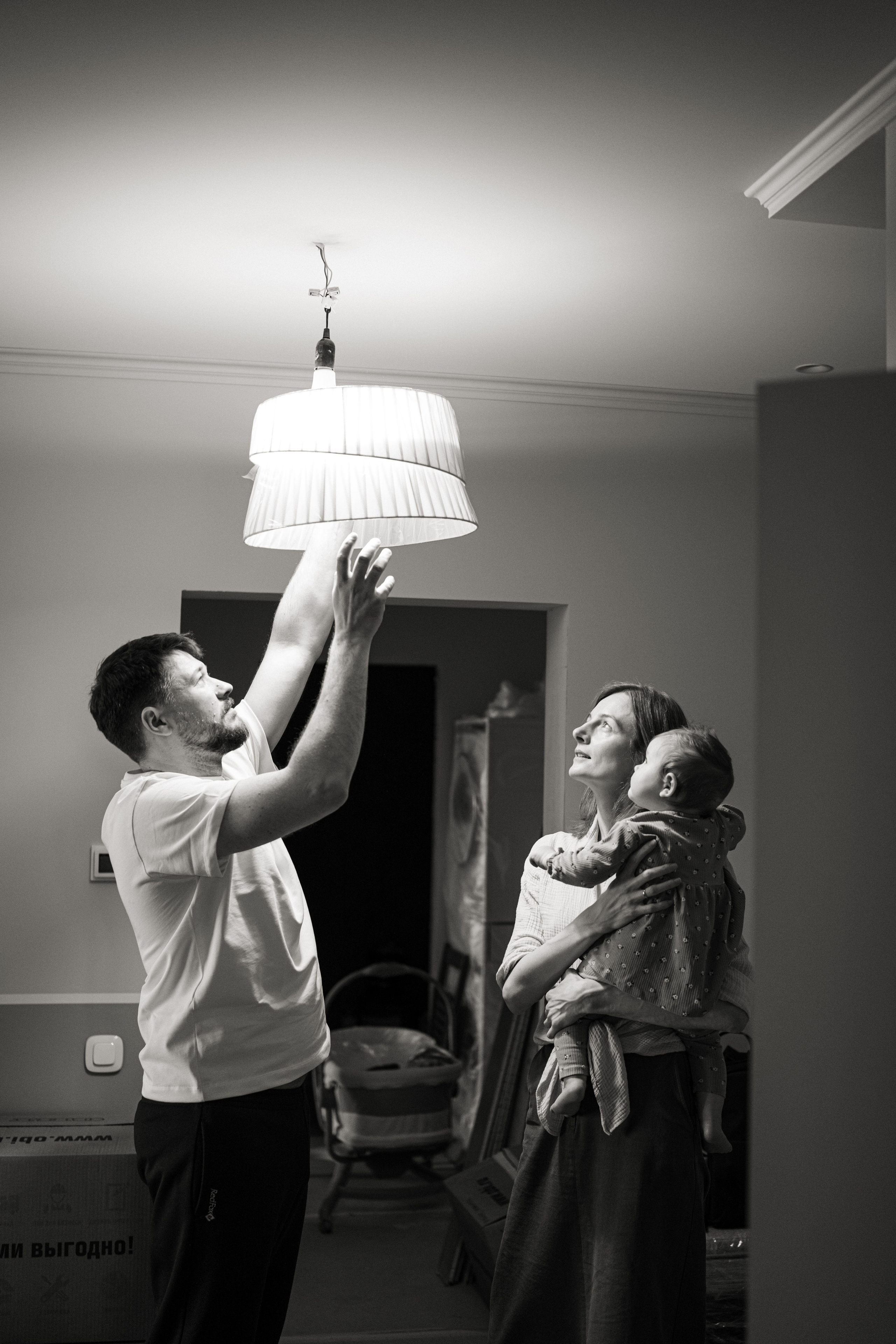 Семейный ремонт. Семейный детский ньюборн фотограф в Москве Марта Петрова