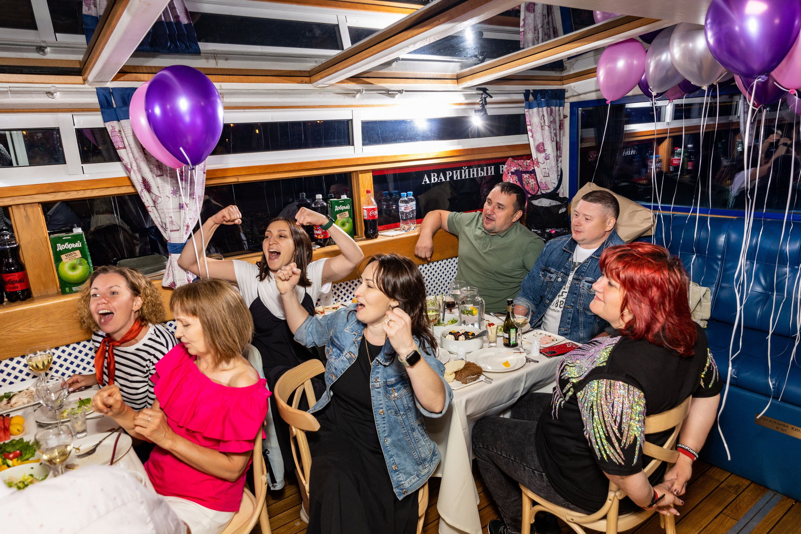 Выпускной на караблике 9 класс. Фотограф в Санкт-Петербурге Закута Ольга