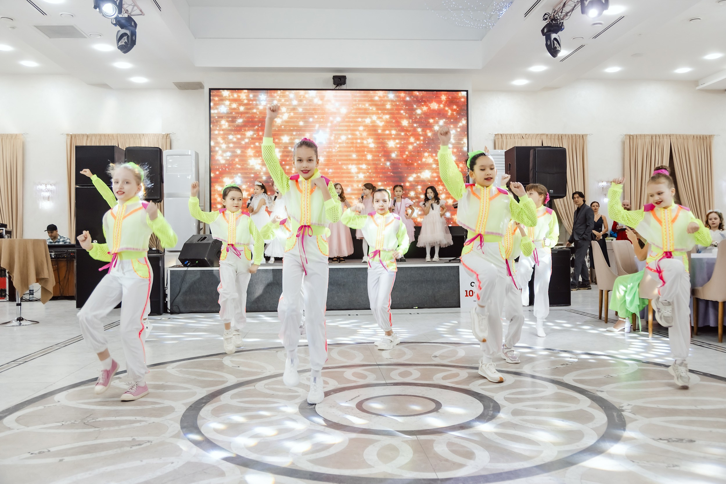 Большой Отчетный Бал Музыкального Дома Голос. Кипятком Павлодар