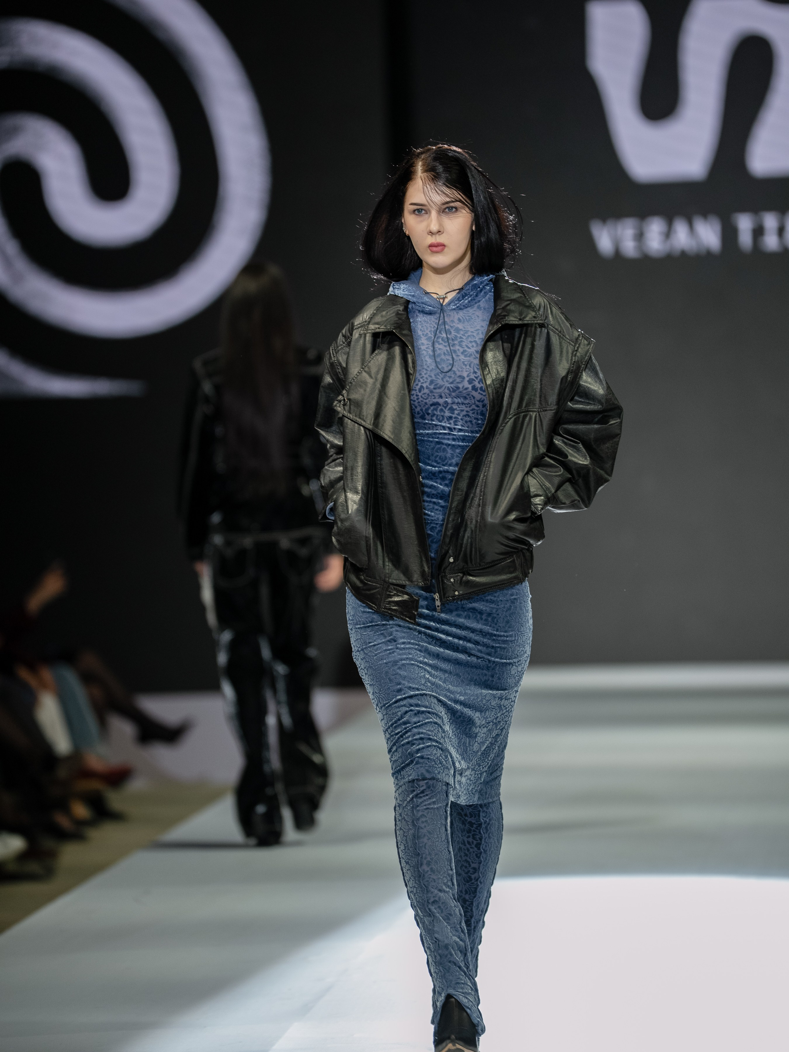 EURASIAN FASHION WEEK Vegan Tiger. Сайт Алматинского НЮ АРТ, будуар и фэшн фотографа Дениса Карпенко