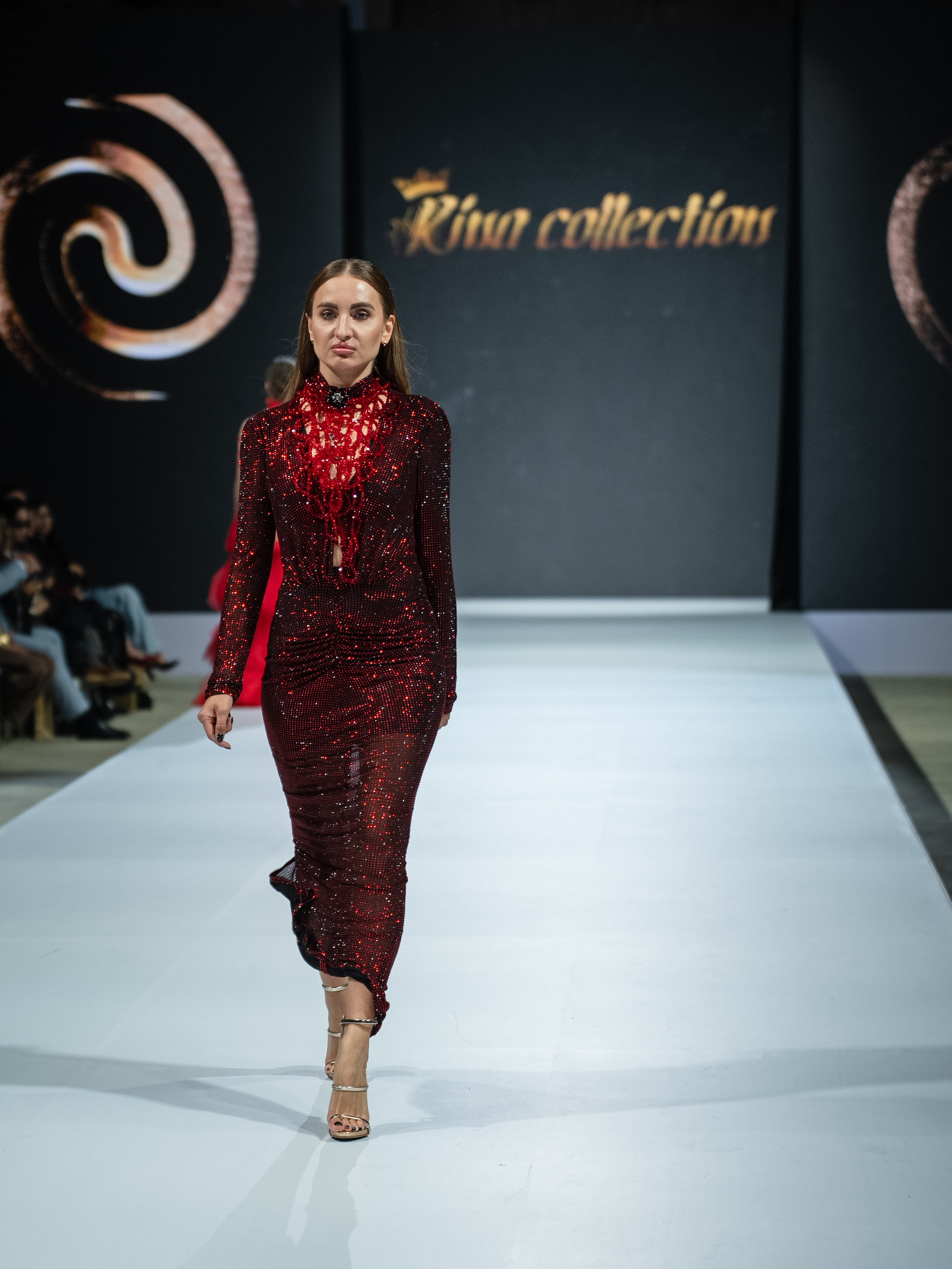 EURASIAN FASHION WEEK Rina Collection. Сайт Алматинского НЮ АРТ, будуар и фэшн фотографа Дениса Карпенко