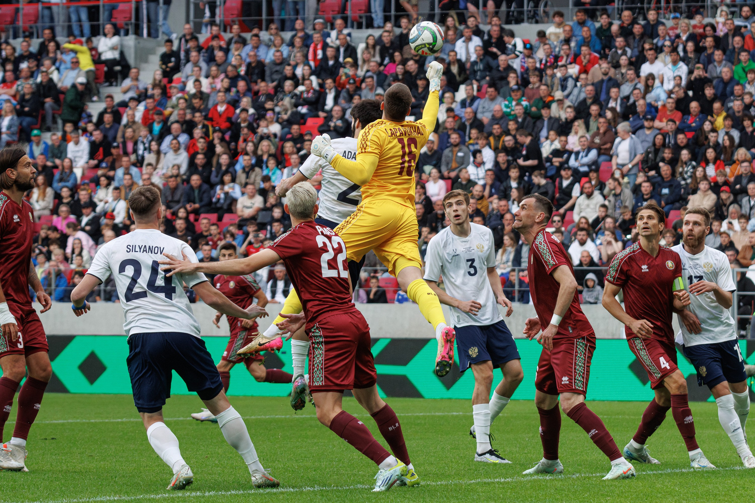 Товарищеский матч Россия — Беларусь. Спортивный фотограф Вадим Добедченков