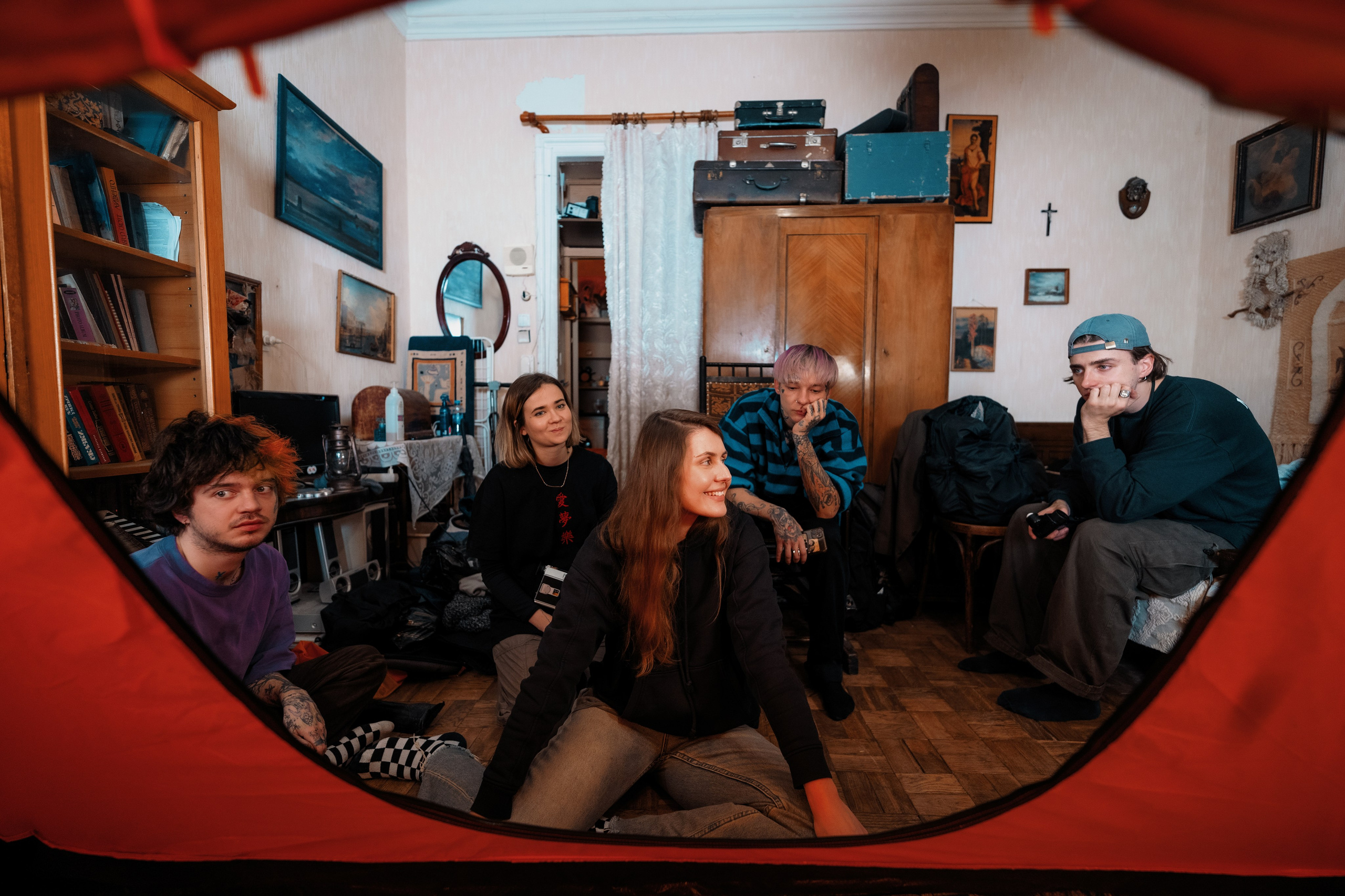 Loweliness. Backstage. @tomrus: Рустам Шагиморданов — фотограф