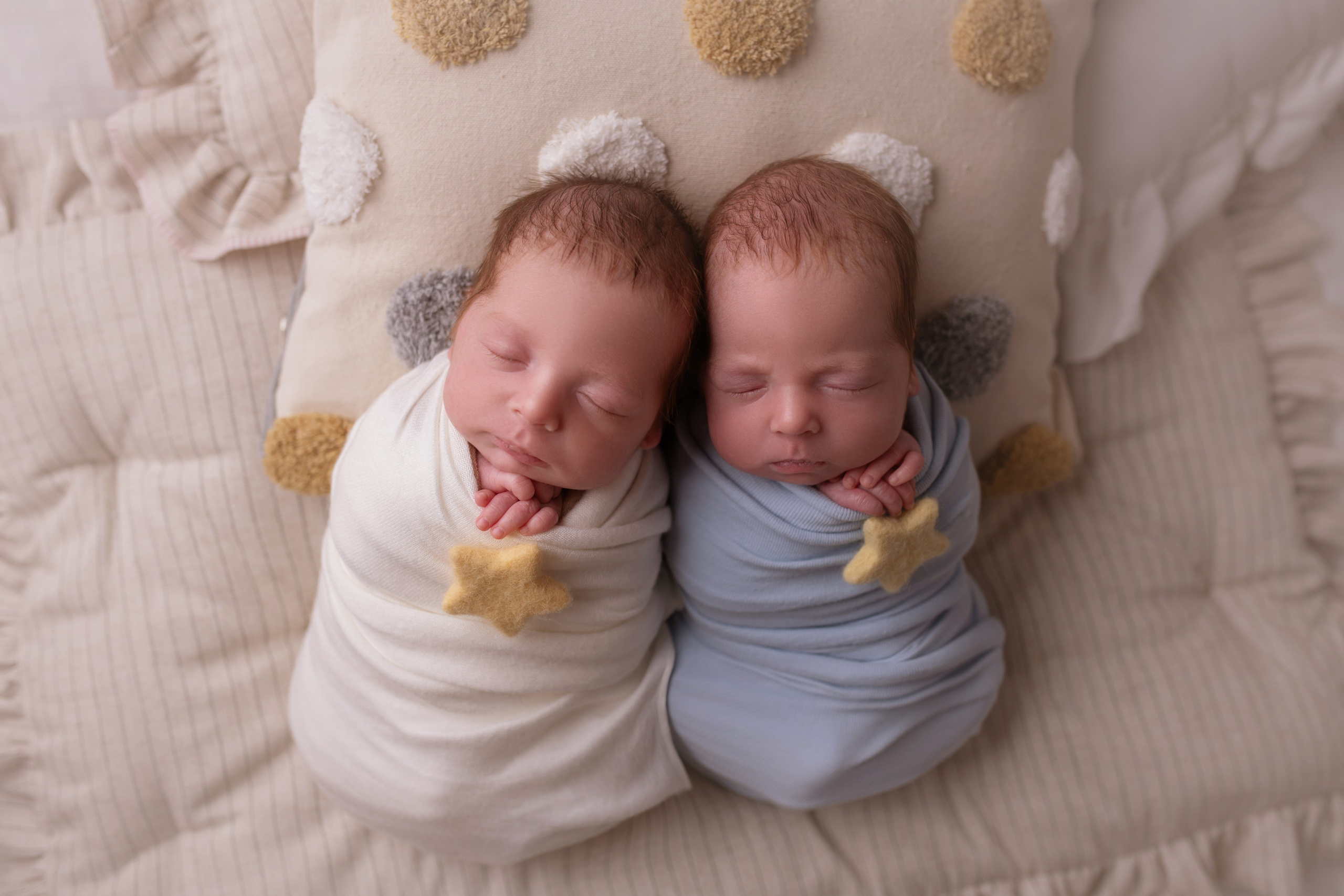 Ярослав и Владислав. Кобякова Мария. Фотограф новорождённых и детей до года город ИРКУТСК