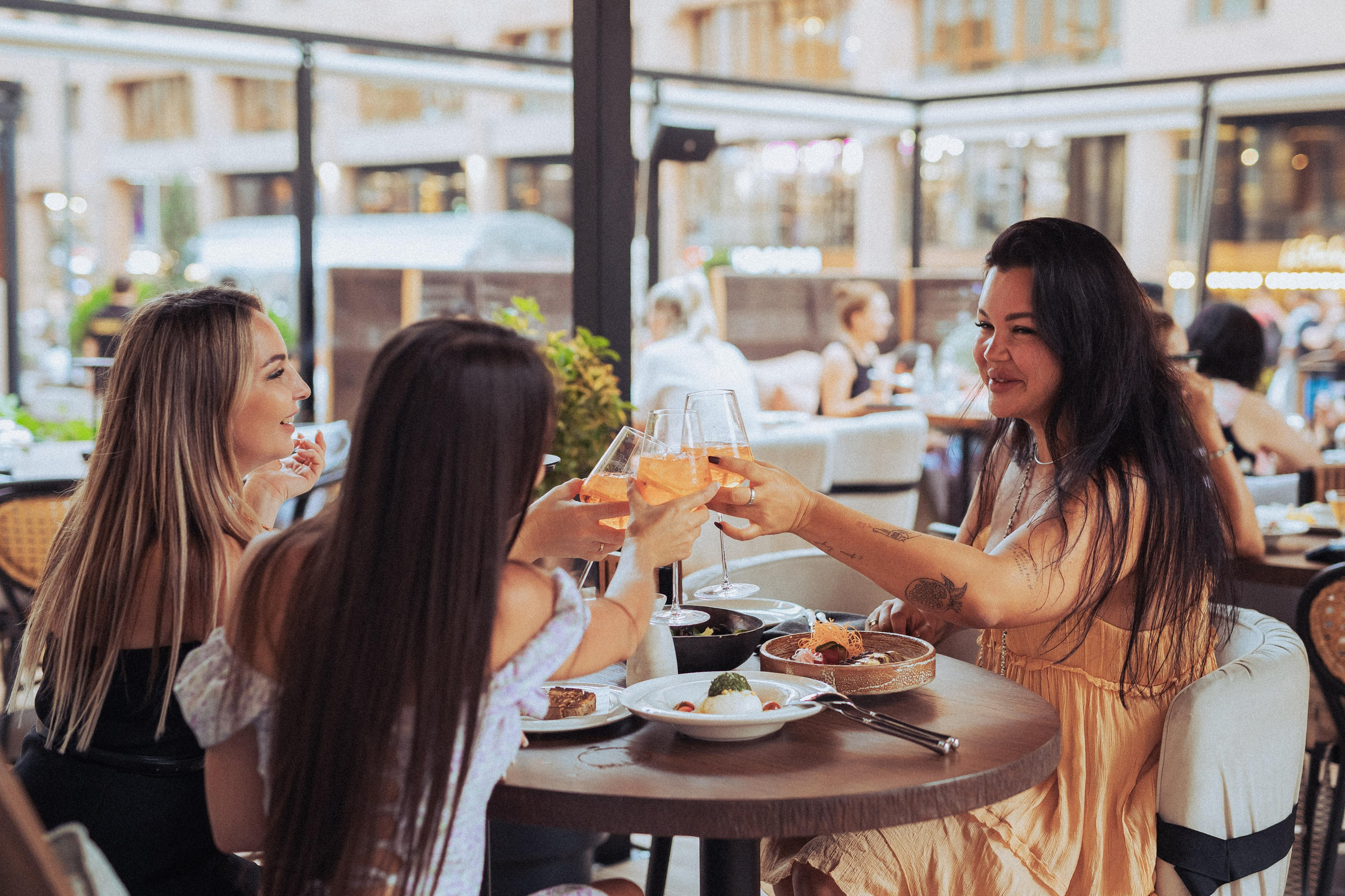 Bachelorette party in the city. Фотограф и ретушер. (Армения/Россия)