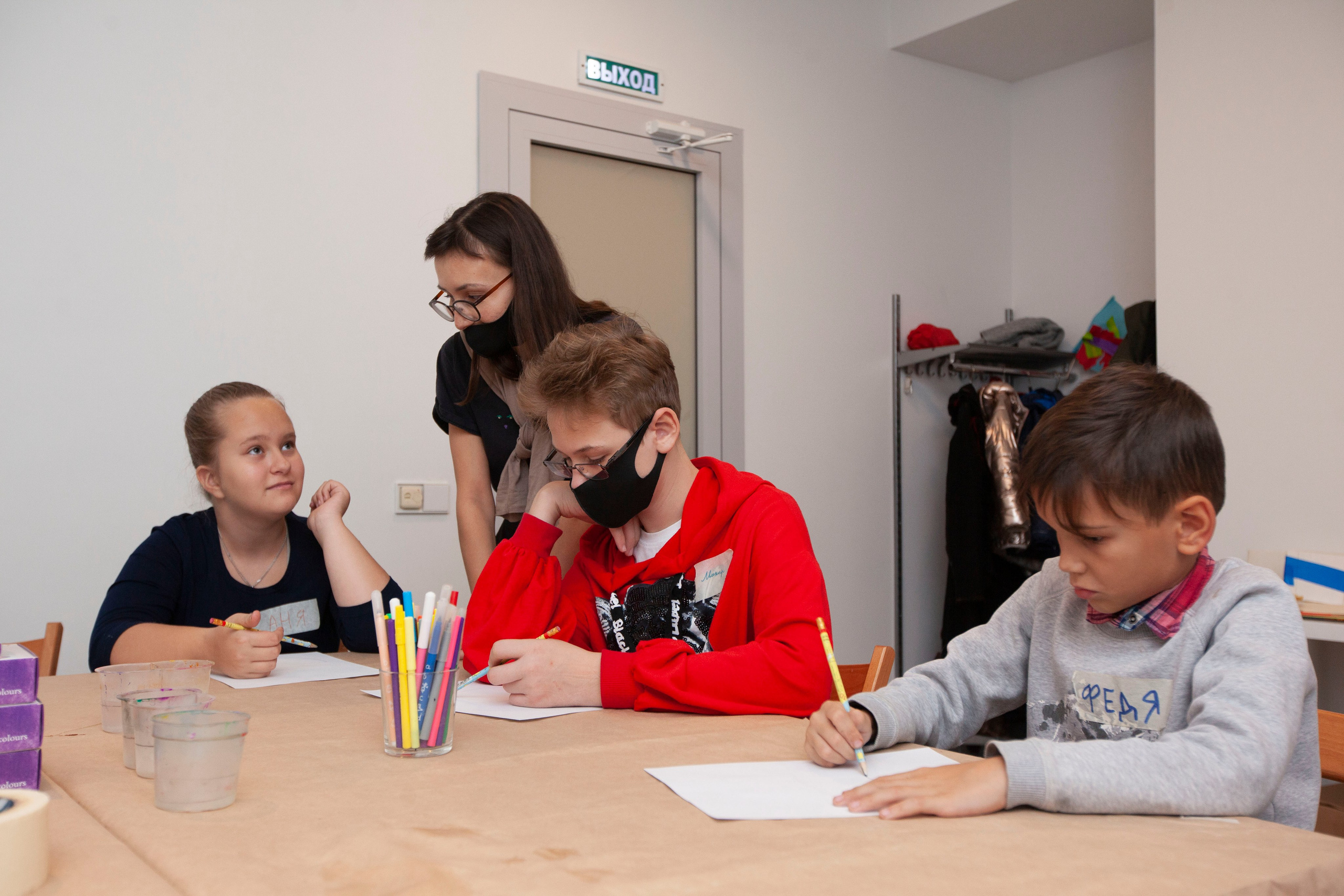 Детский мастер-класс в ММОМА. Stanislav Baryshev — People. Emotions. Atmosphere