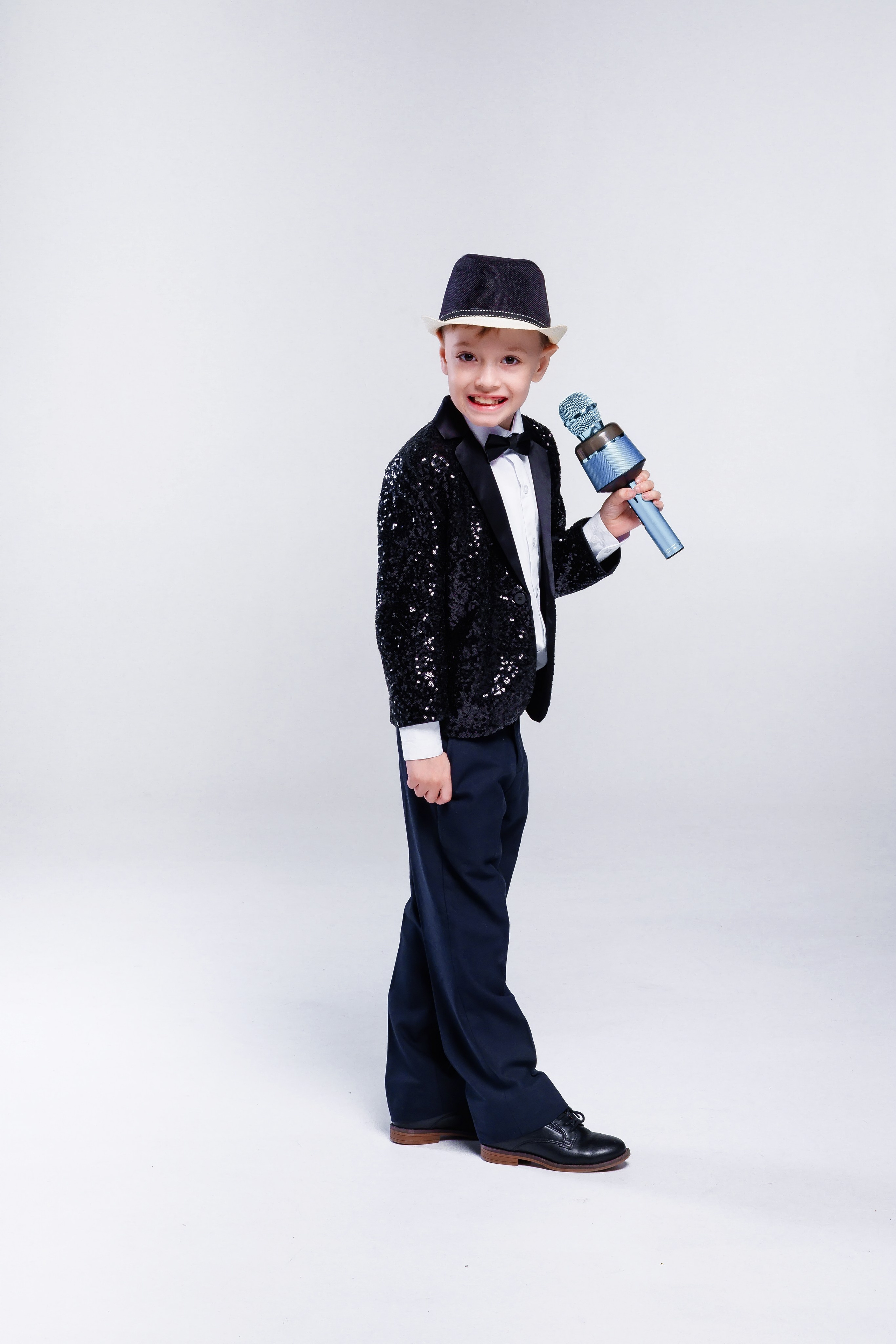 Съемка в студии на Афишу или другие нужды. Семейный и Свадебный фотограф в Астане Александр Астапов