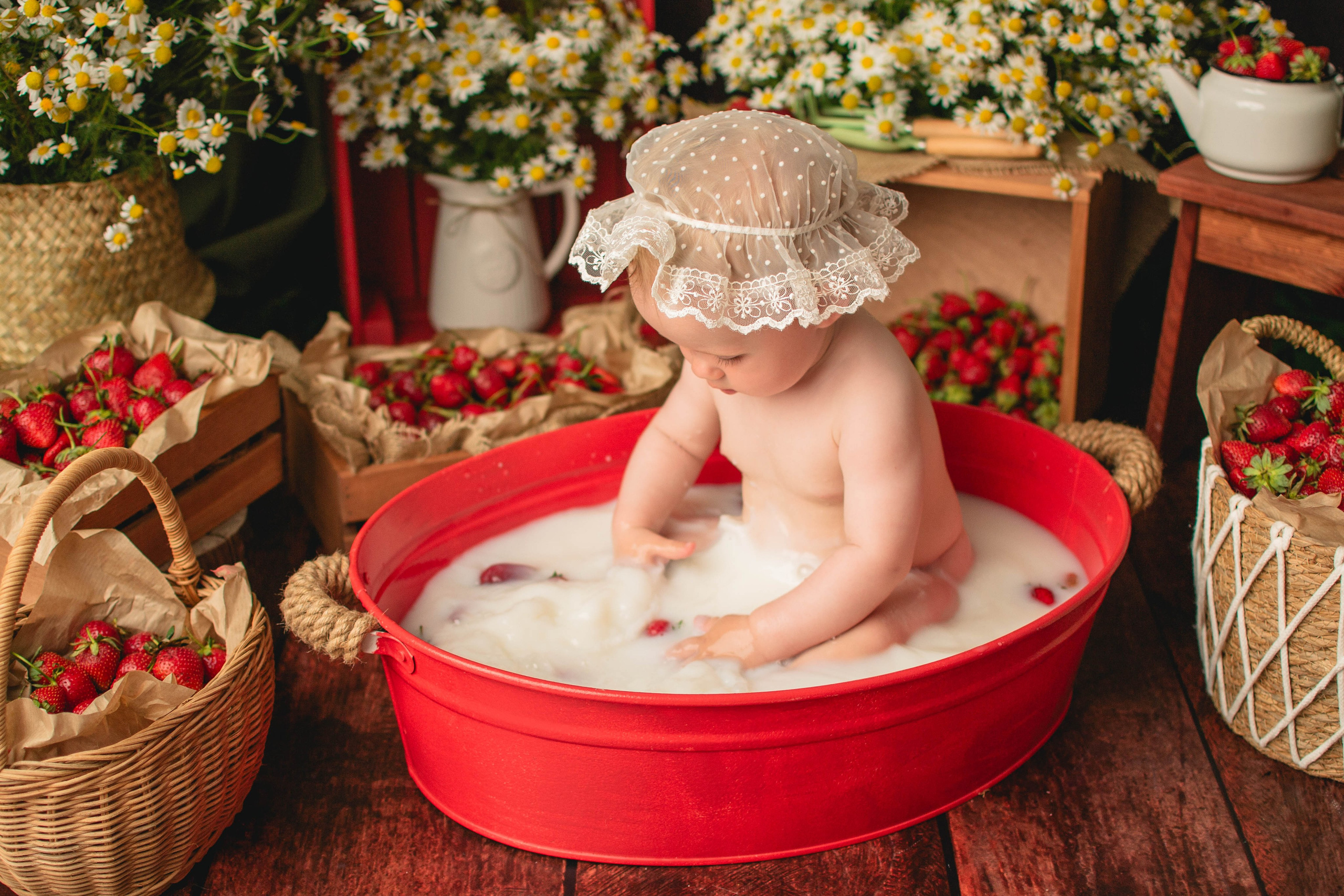 Клубничный. Фотограф новорождённых в Санкт-Петербурге Наталья Булгакова