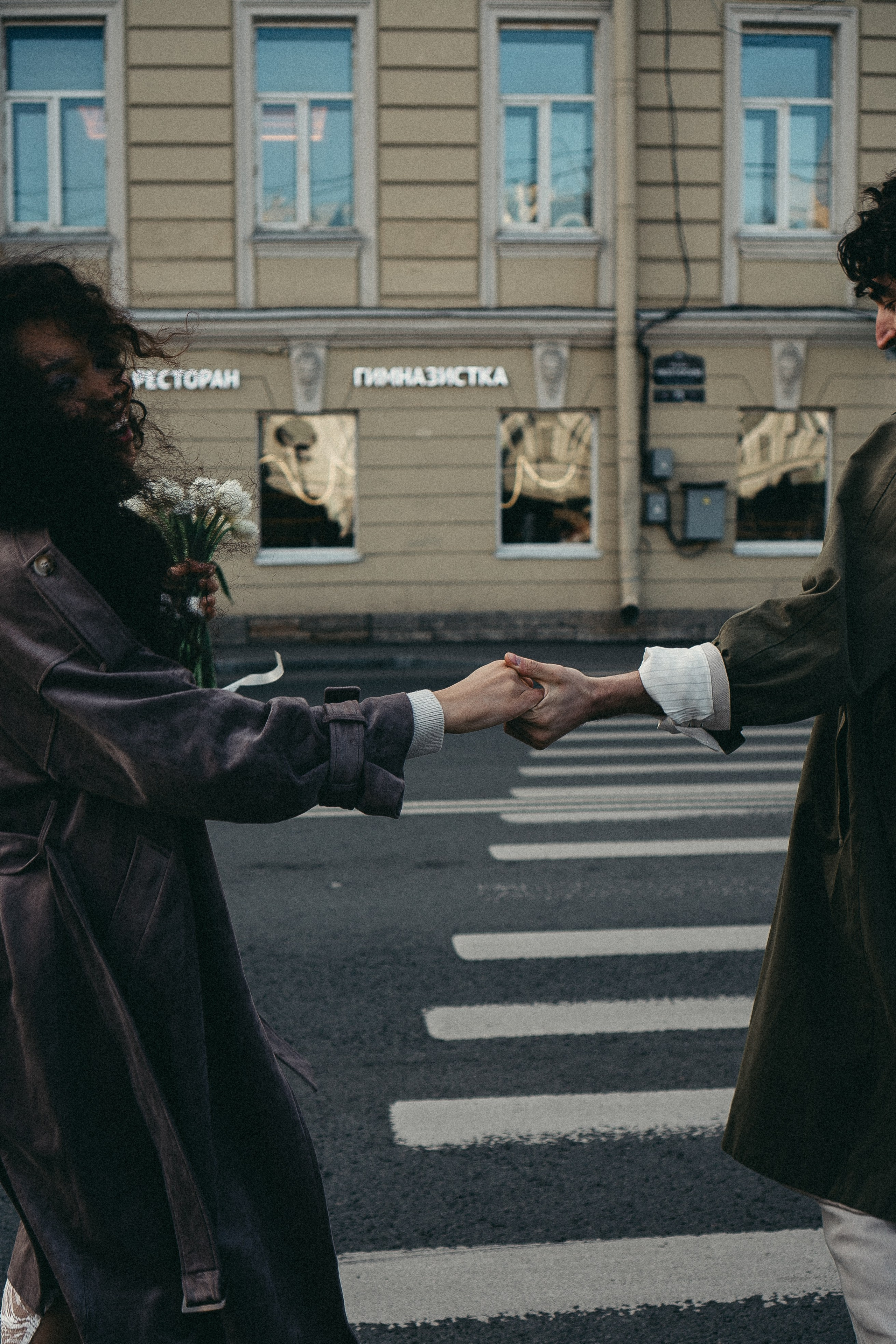 СВАДЕБНАЯ ПРОГУЛКА ПО ПЕТРОГРАДКЕ ВЕСНОЙ. СВАДЕБНАЯ ФОТОСЕССИИЯ НА ПЕТРОГРАДКЕ. Профессиональный фотограф, Санкт-Петербург — Виктория Богомолова