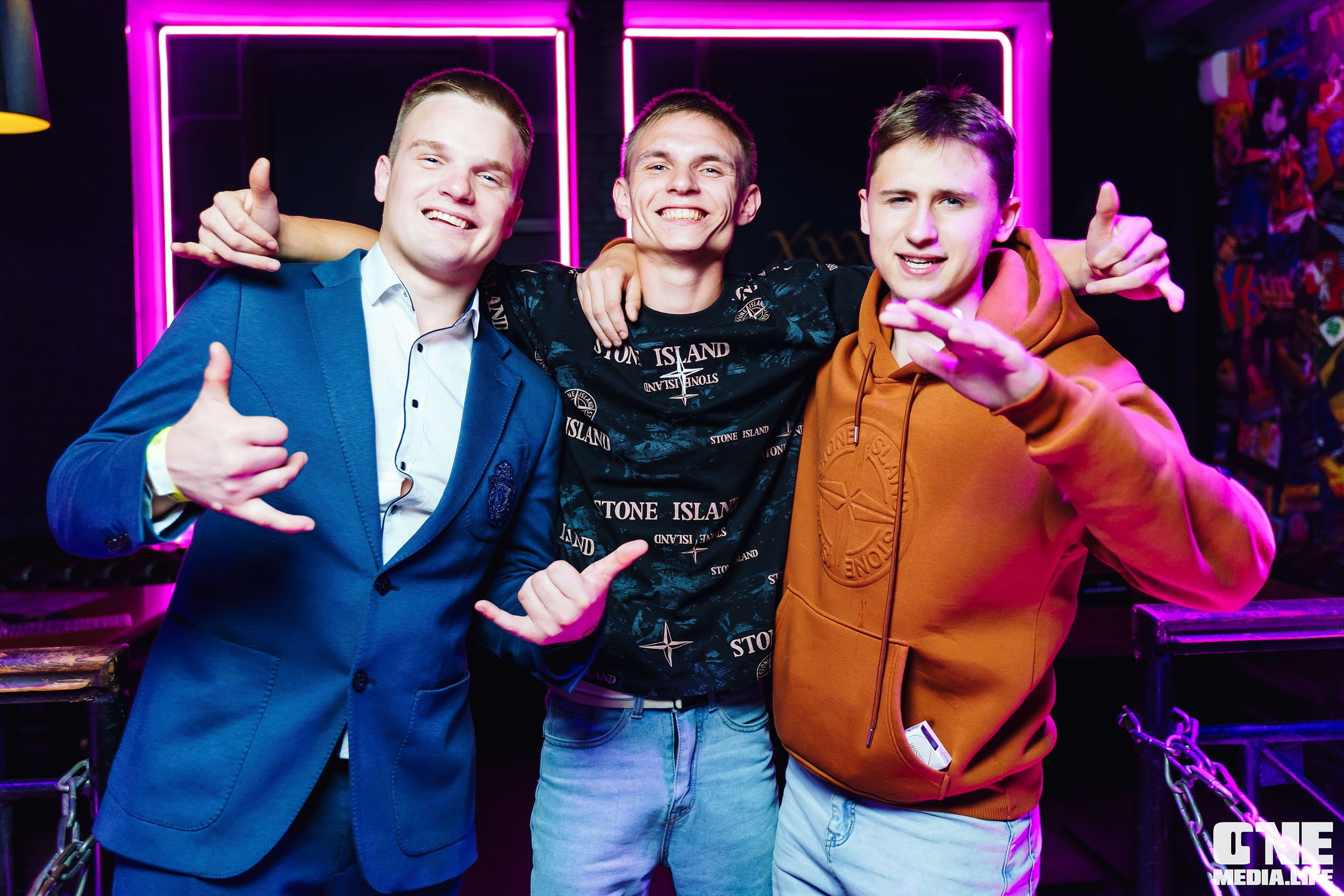 Фоторепортаж из бара XxxX. One Media Life: фоторепортажи, фотоотчеты с мероприятий и заведений