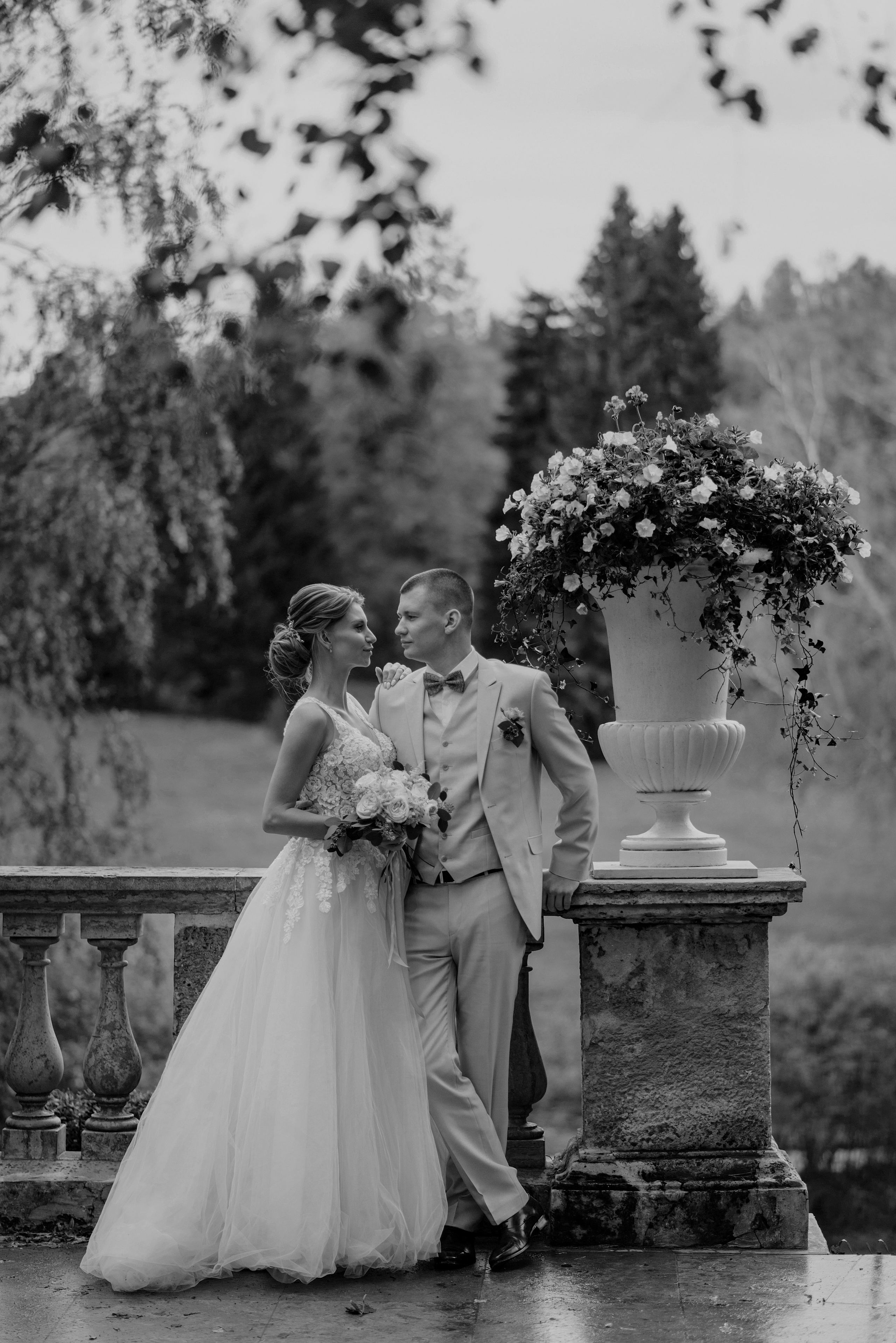 Свадебная фотосессия в Павловском Дворце. Свадебный фотограф в Санкт-Петербурге Венера Ахметова