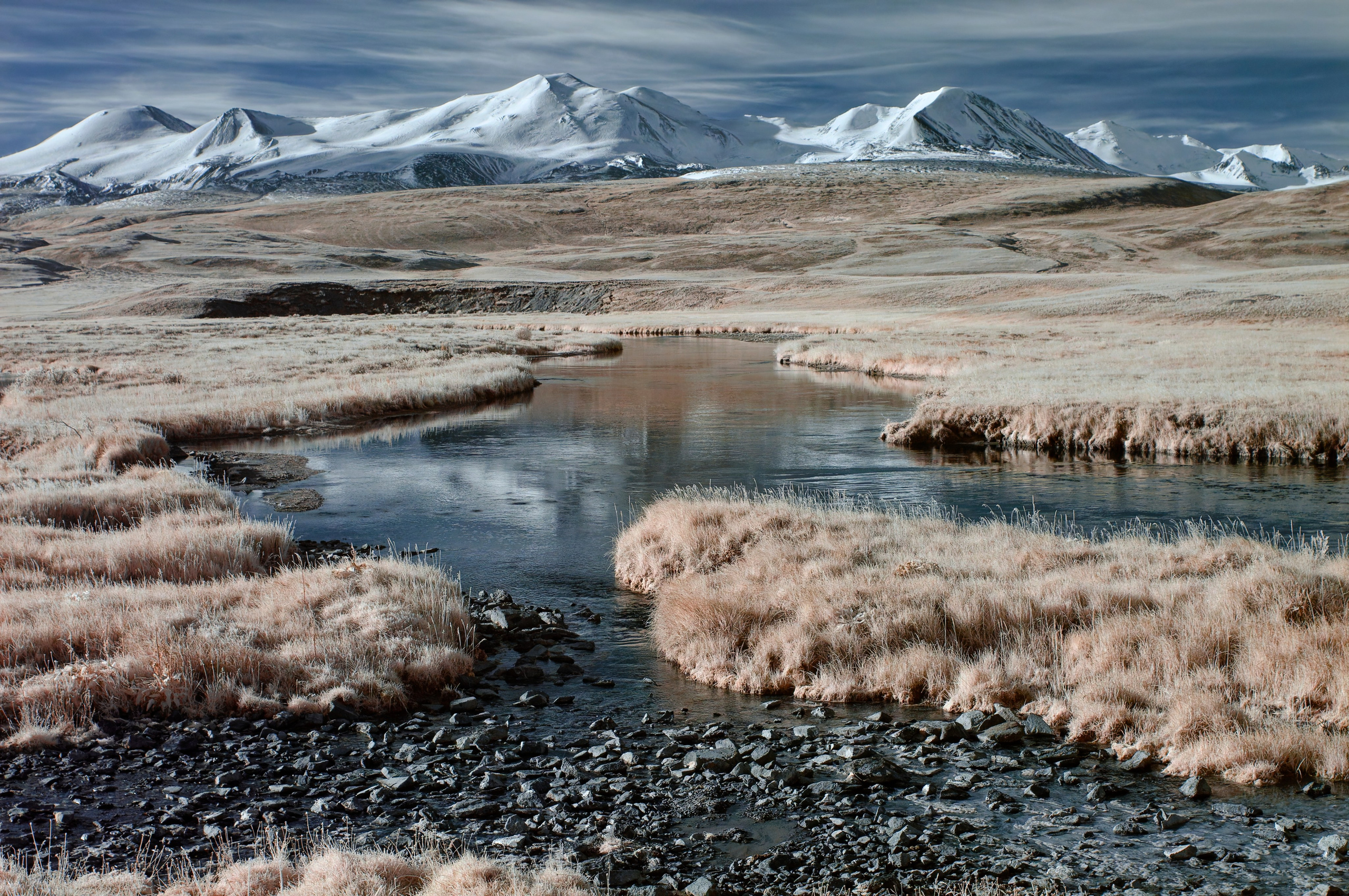 Вид на Пять священных вершин на плато Укок в ИК диапазоне