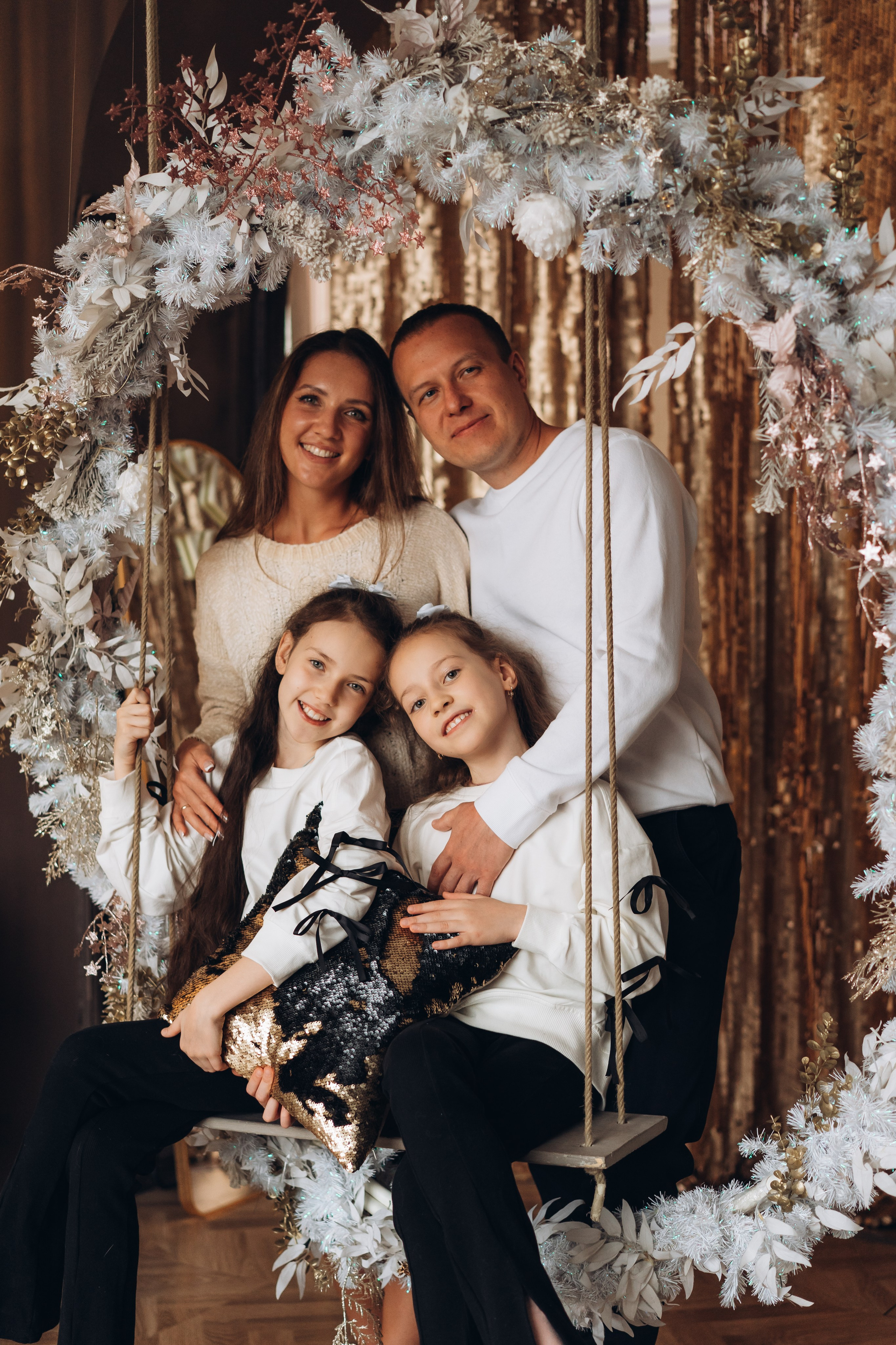 Семейная съемка в студии. Фотограф Екатеринбург Кокшарова Александра