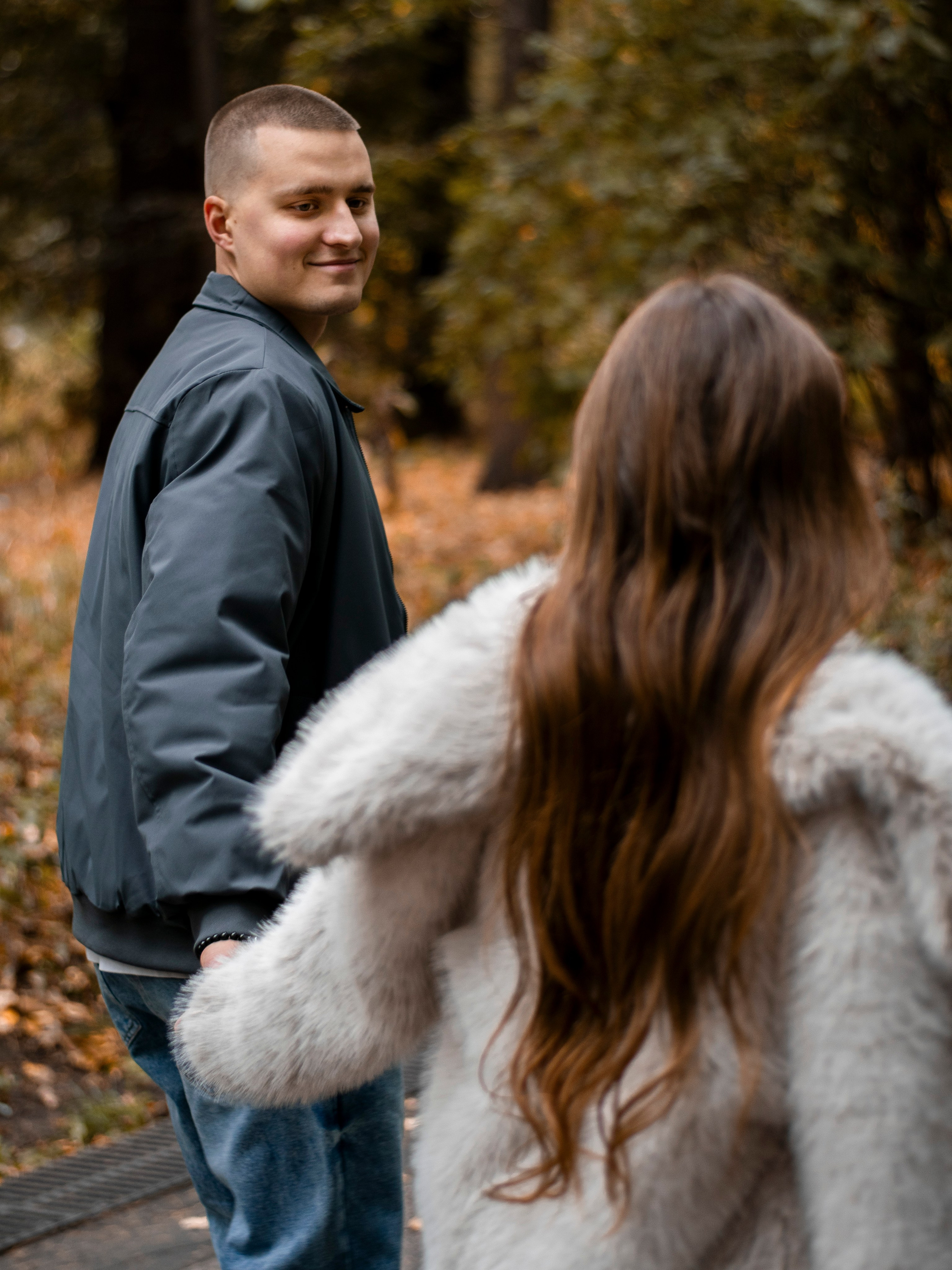 In the Autumn Garden. Портретный фотограф Москва Белогорцев Сергей