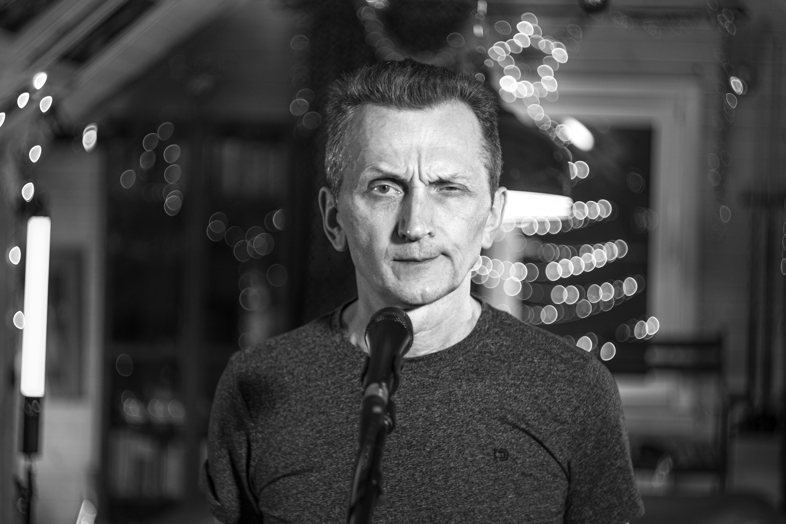 ПОРТРЕТЫ. ПОБУДЬ ЗДЕСЬ И ЦЕЛЕЕ БУДЕТ ЭТОТ МИР