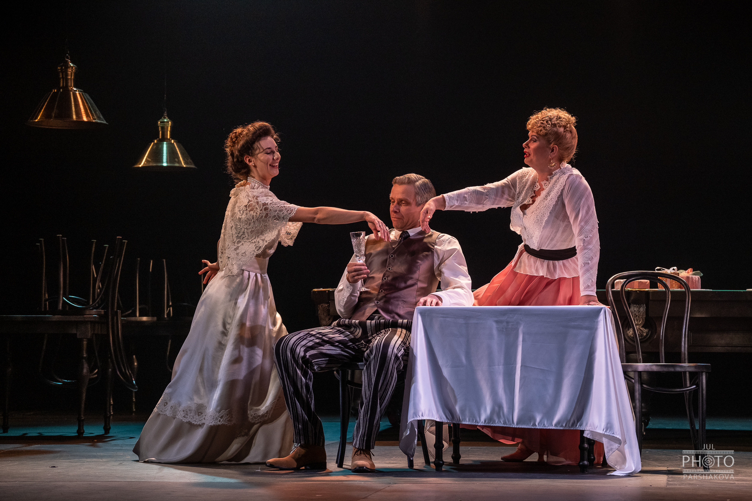 Театр на Литейном спектакль Красавец мужчина предпремьера. Фотограф в Санкт-Петербурге и Москве Юлия Паршакова