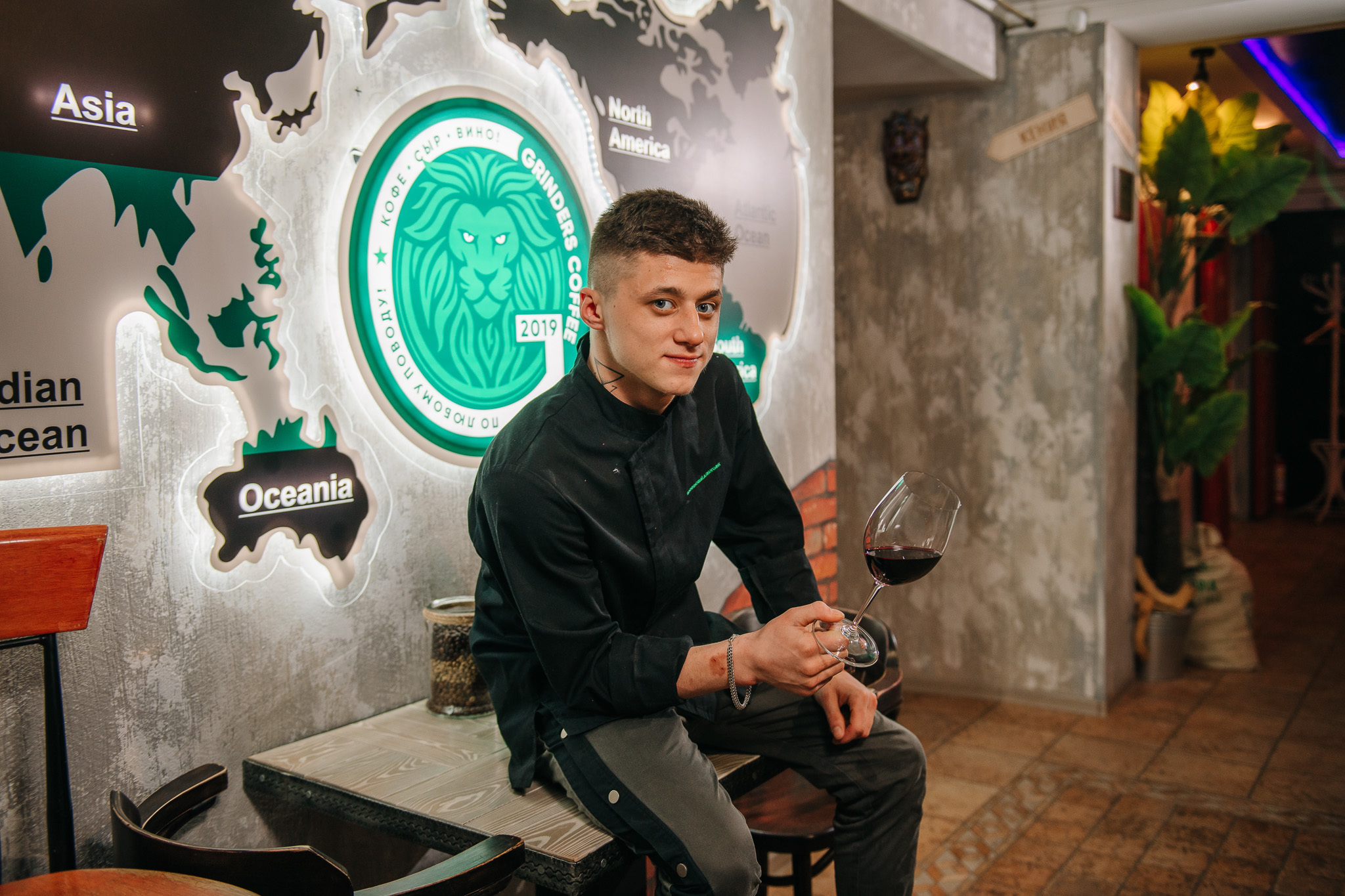 Grinders coffee. Винный безлимит. Фотограф Валерия Голубева (Миронова)